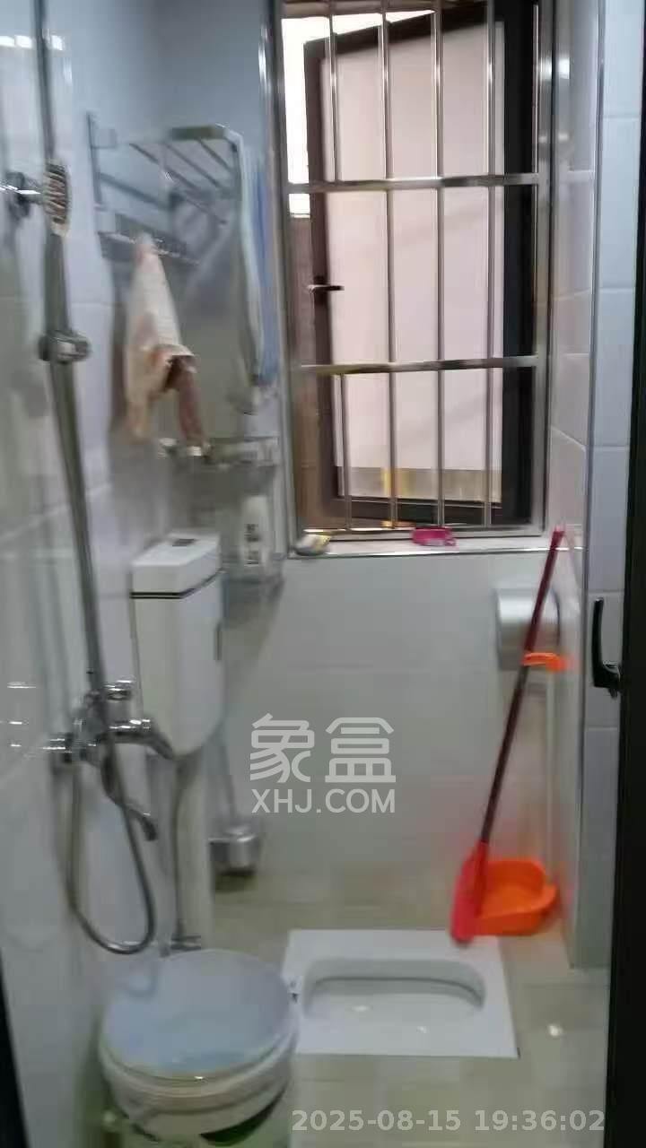 和隆花半里  1室1厅1卫    1800.0元/月 和隆花半里  1室1厅1卫    1800.0元/月室内图