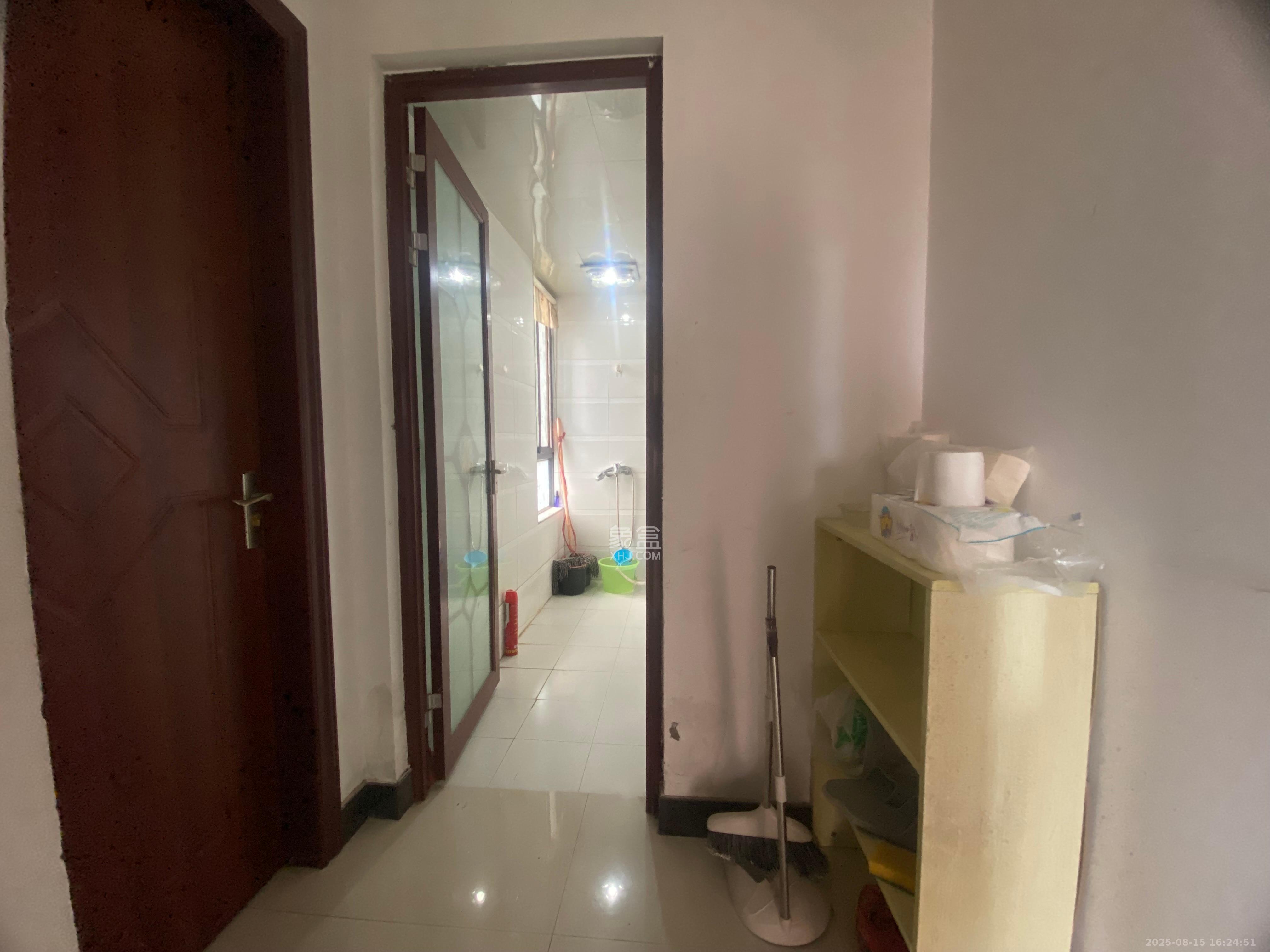 华润凤凰城二期 3室2厅1卫 1900.0元/月 华润凤凰城二期 3室2厅1卫 1900.0元/月室内图