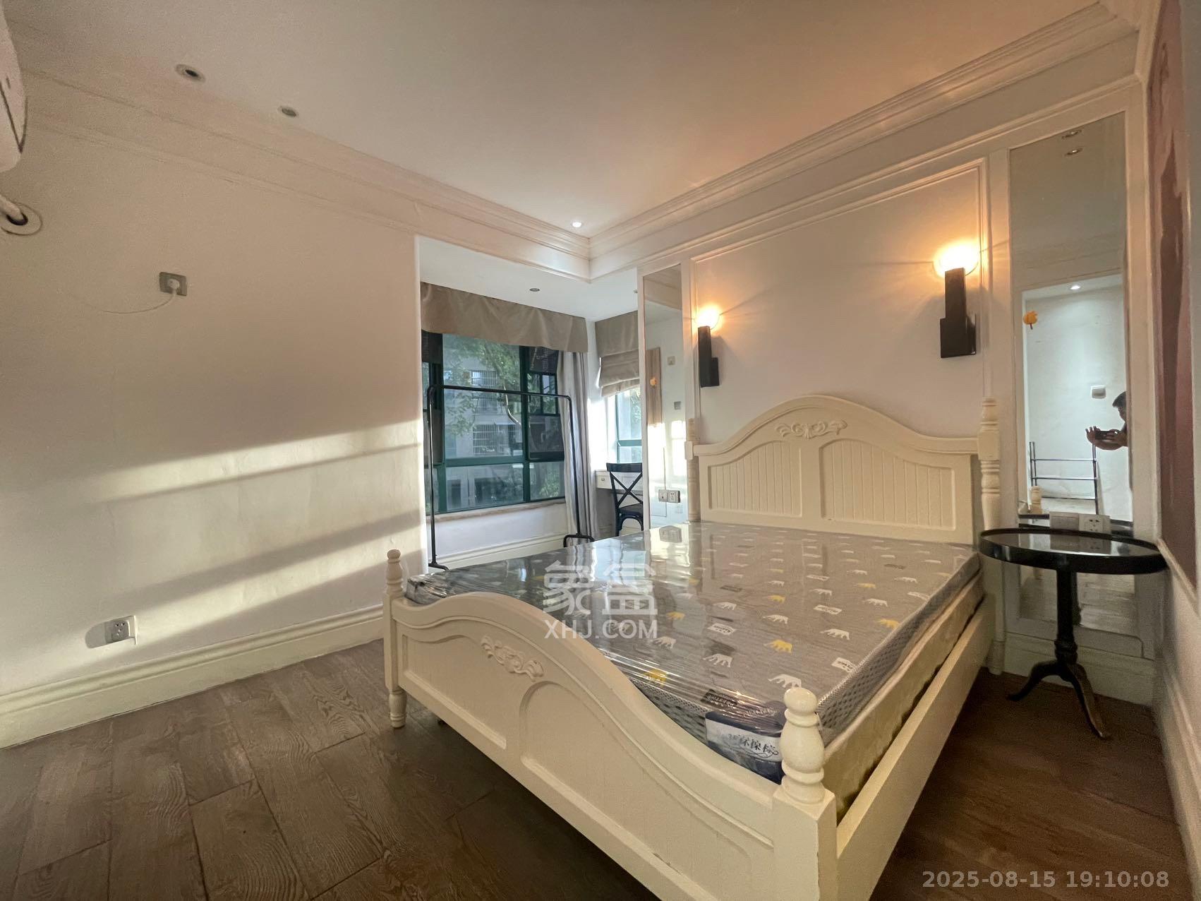 维一星城原山苑  4室2厅1卫    2300.0元/月 维一星城原山苑  4室2厅1卫    2300.0元/月室内图