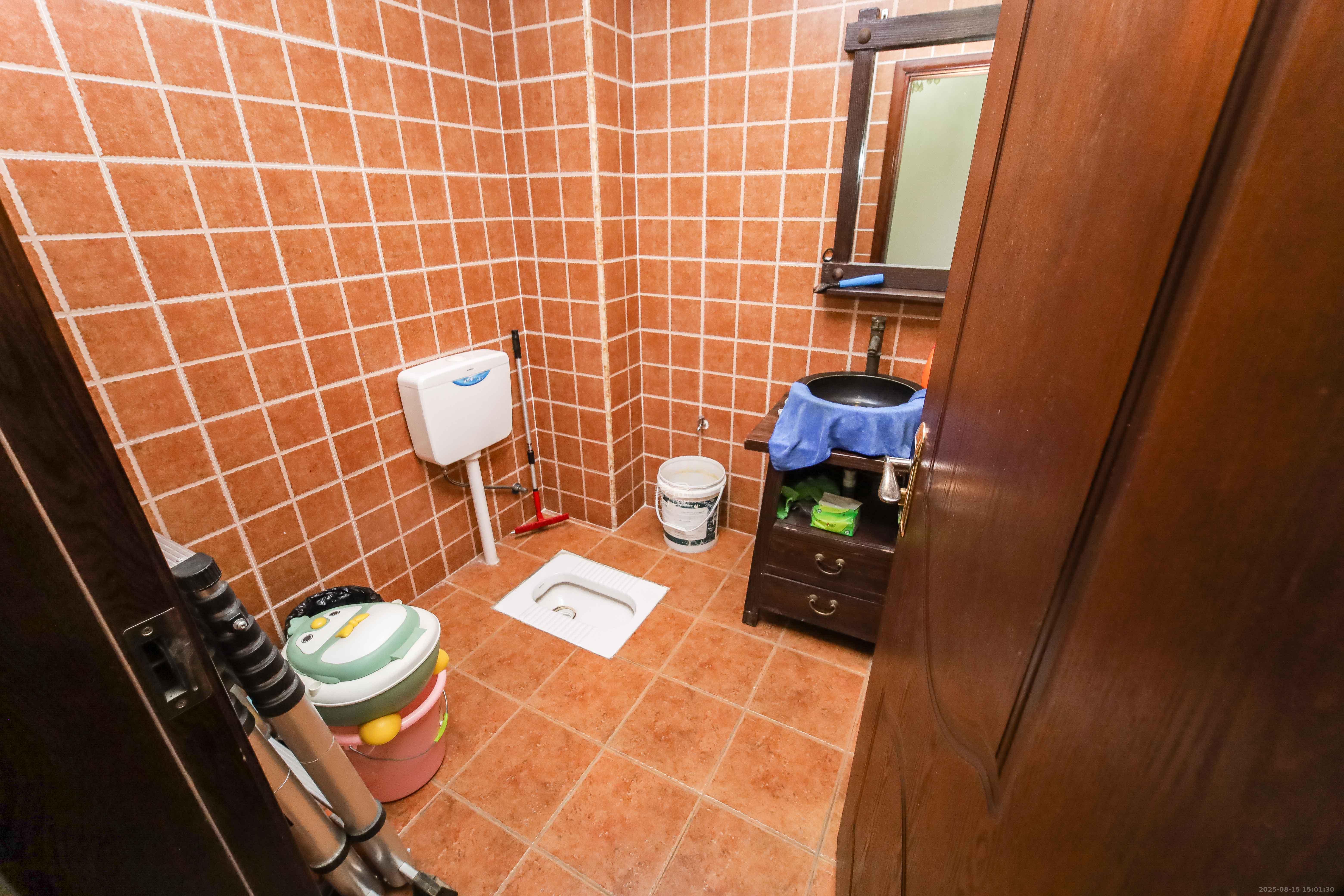 水云间  4室2厅4卫    388.0万 水云间  4室2厅4卫    388.0万卫生间