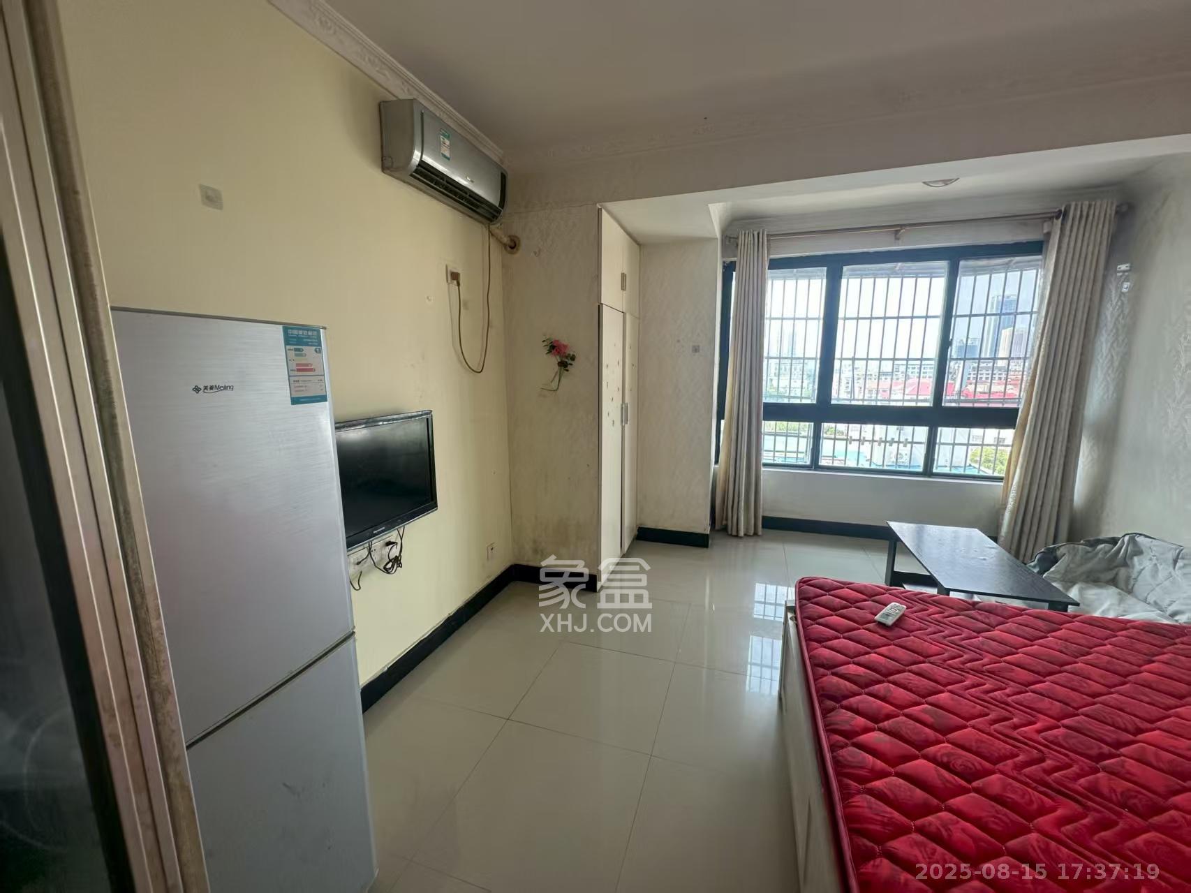 星沙派  1室1厅1卫    1000.0元/月 星沙派  1室1厅1卫    1000.0元/月室内图