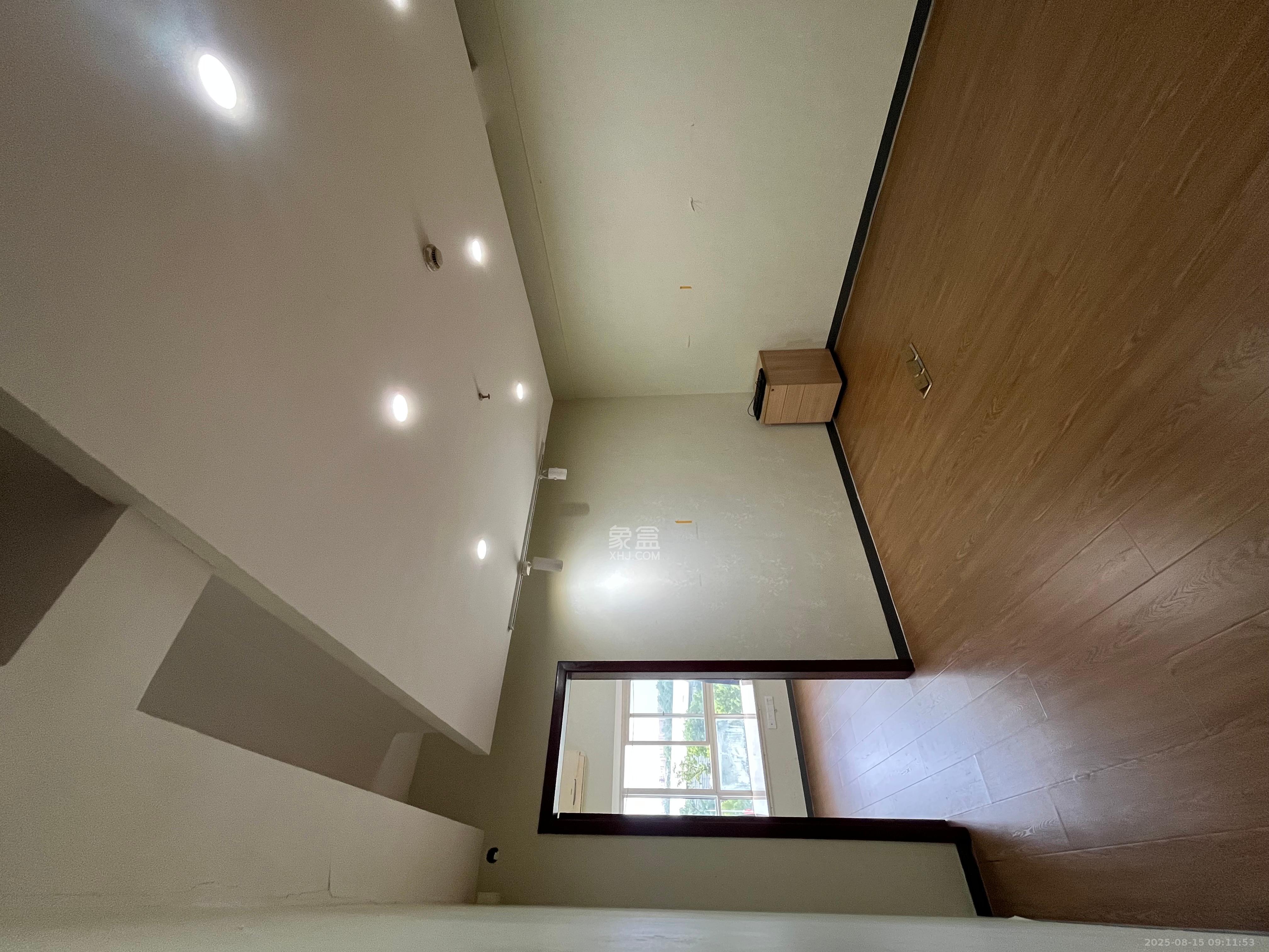 星城荣域  1室1厅1卫    8500.0元/月 星城荣域  1室1厅1卫    8500.0元/月室内图