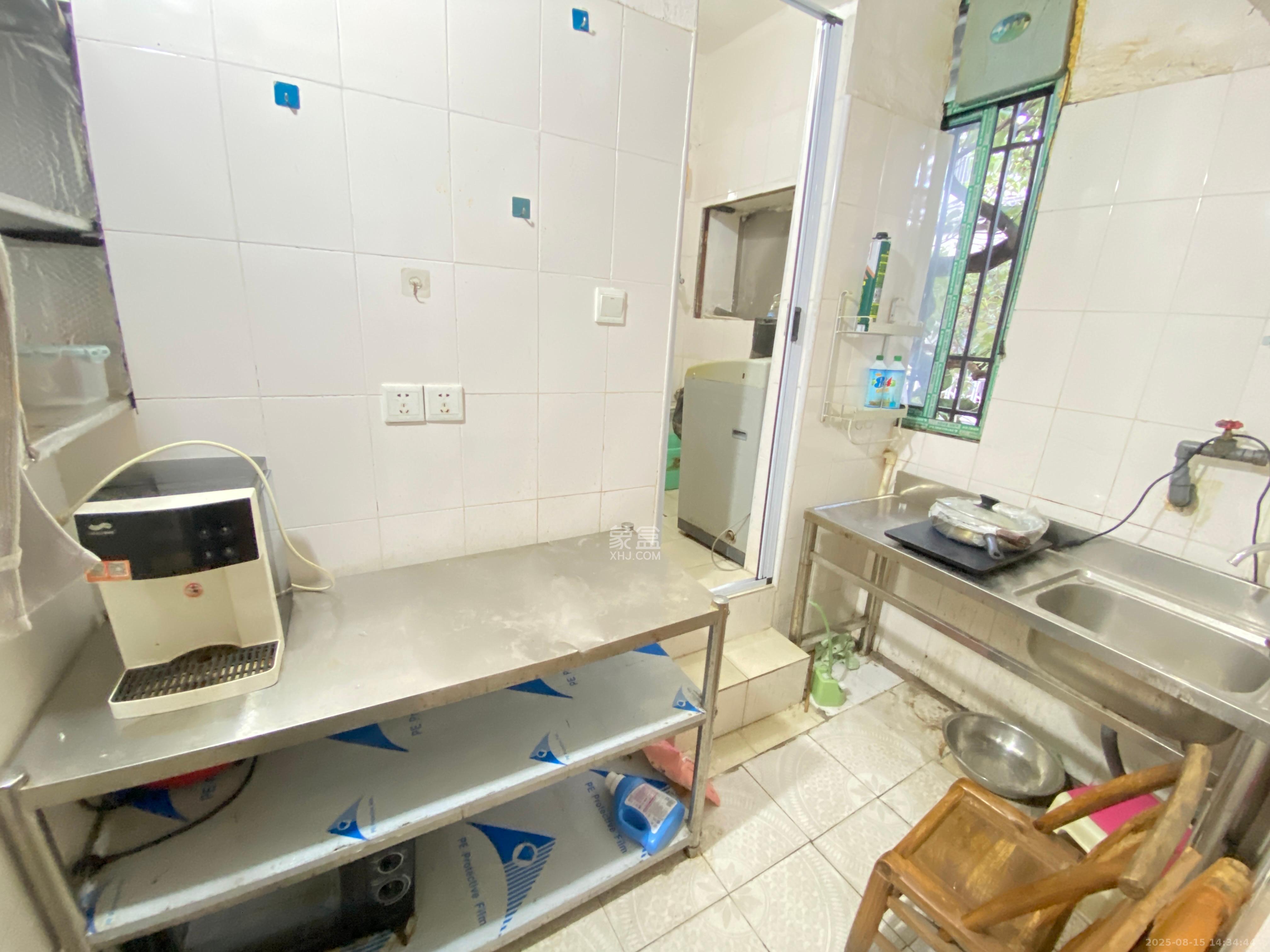 西文庙坪散盘 1室0厅0卫 1000.0元/月 西文庙坪散盘 1室0厅0卫 1000.0元/月室内图