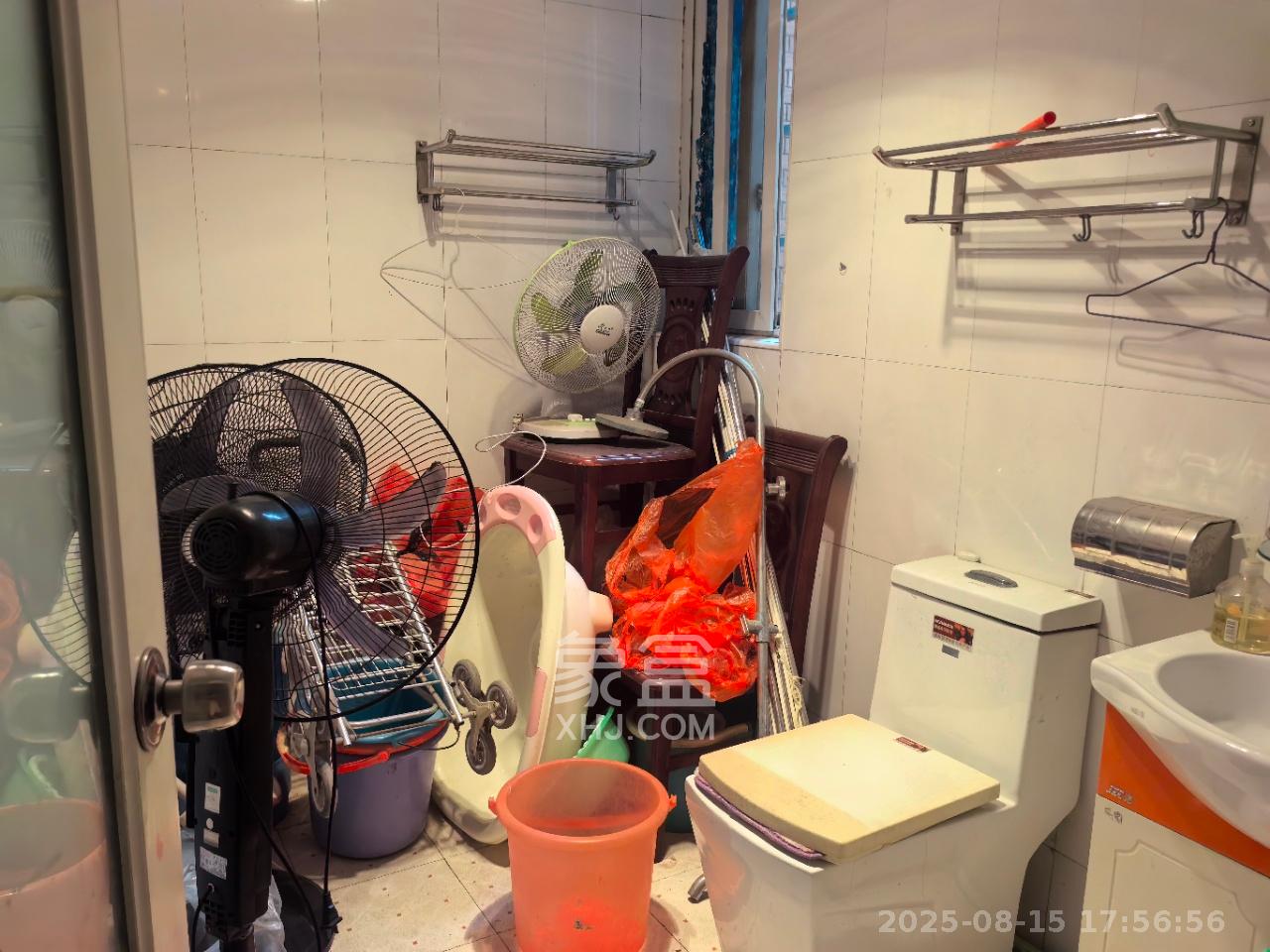 南湖雅苑 3室2厅2卫 1600.0元/月 南湖雅苑 3室2厅2卫 1600.0元/月室内图