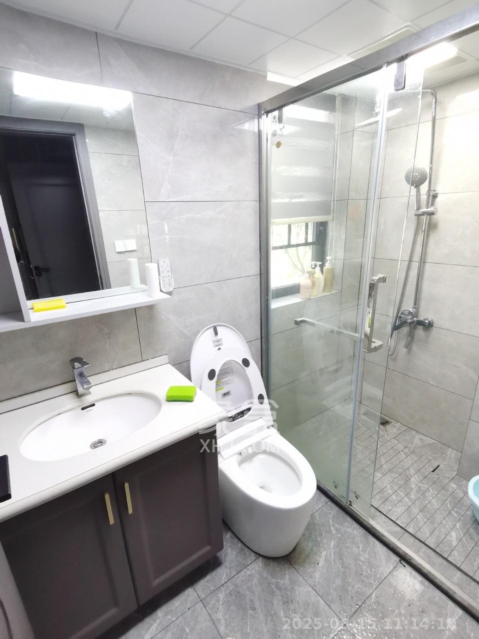 振业城三期  4室2厅2卫    4500.0元/月室内图