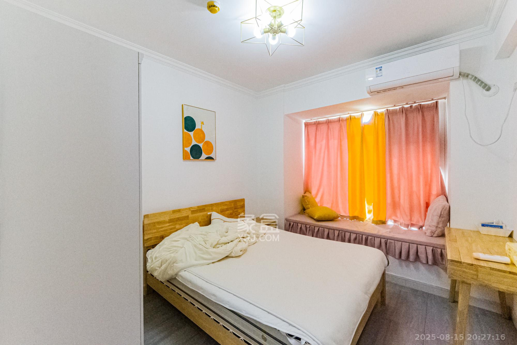 北辰三角洲E7区  3室2厅2卫    165.0万 北辰三角洲E7区  3室2厅2卫    165.0万卧室