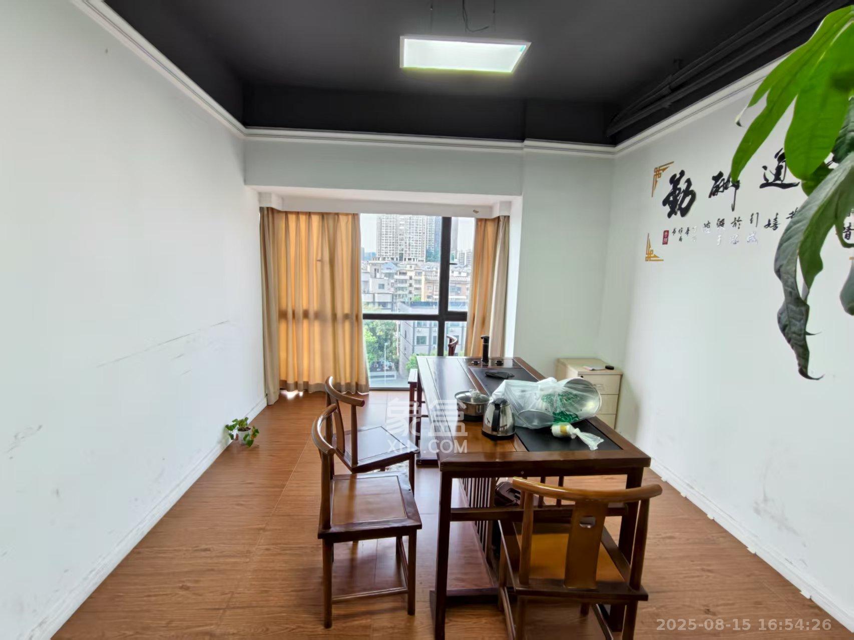 建安新商汇 4室2厅2卫 10800.0元/月 建安新商汇 4室2厅2卫 10800.0元/月室内图