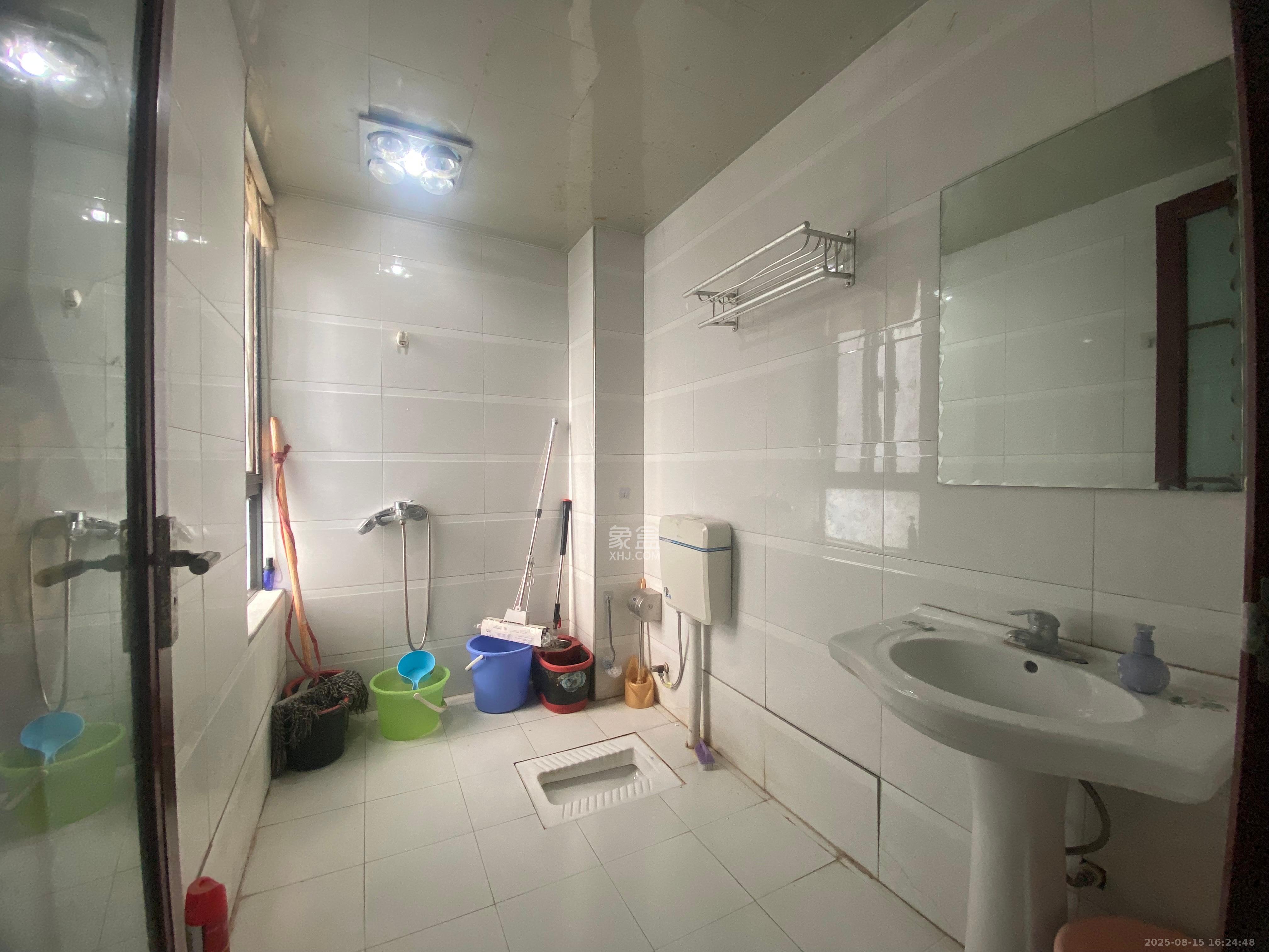 华润凤凰城二期 3室2厅1卫 1900.0元/月 华润凤凰城二期 3室2厅1卫 1900.0元/月室内图