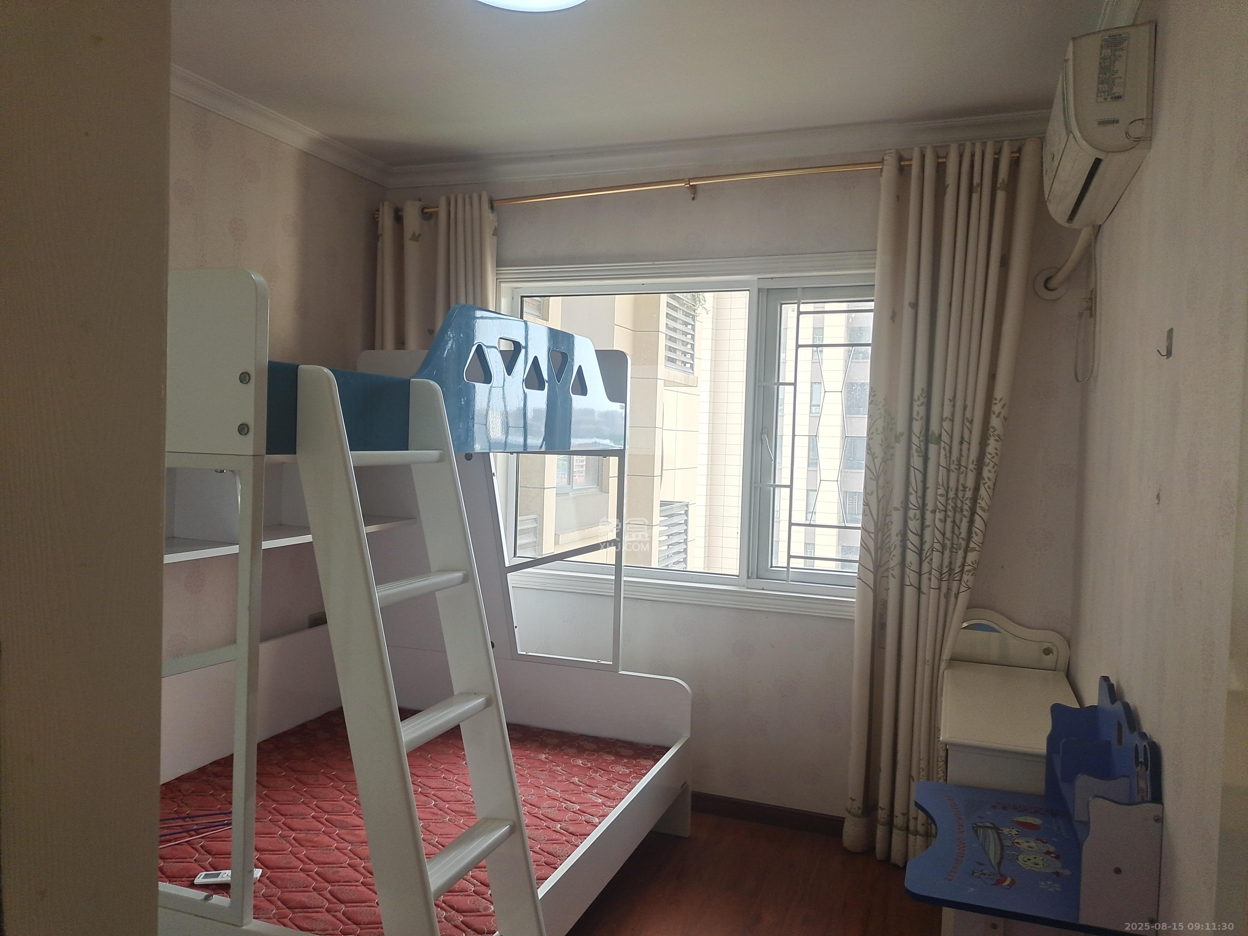 保利香槟国际 3室2厅2卫 2000.0元/月 保利香槟国际 3室2厅2卫 2000.0元/月室内图