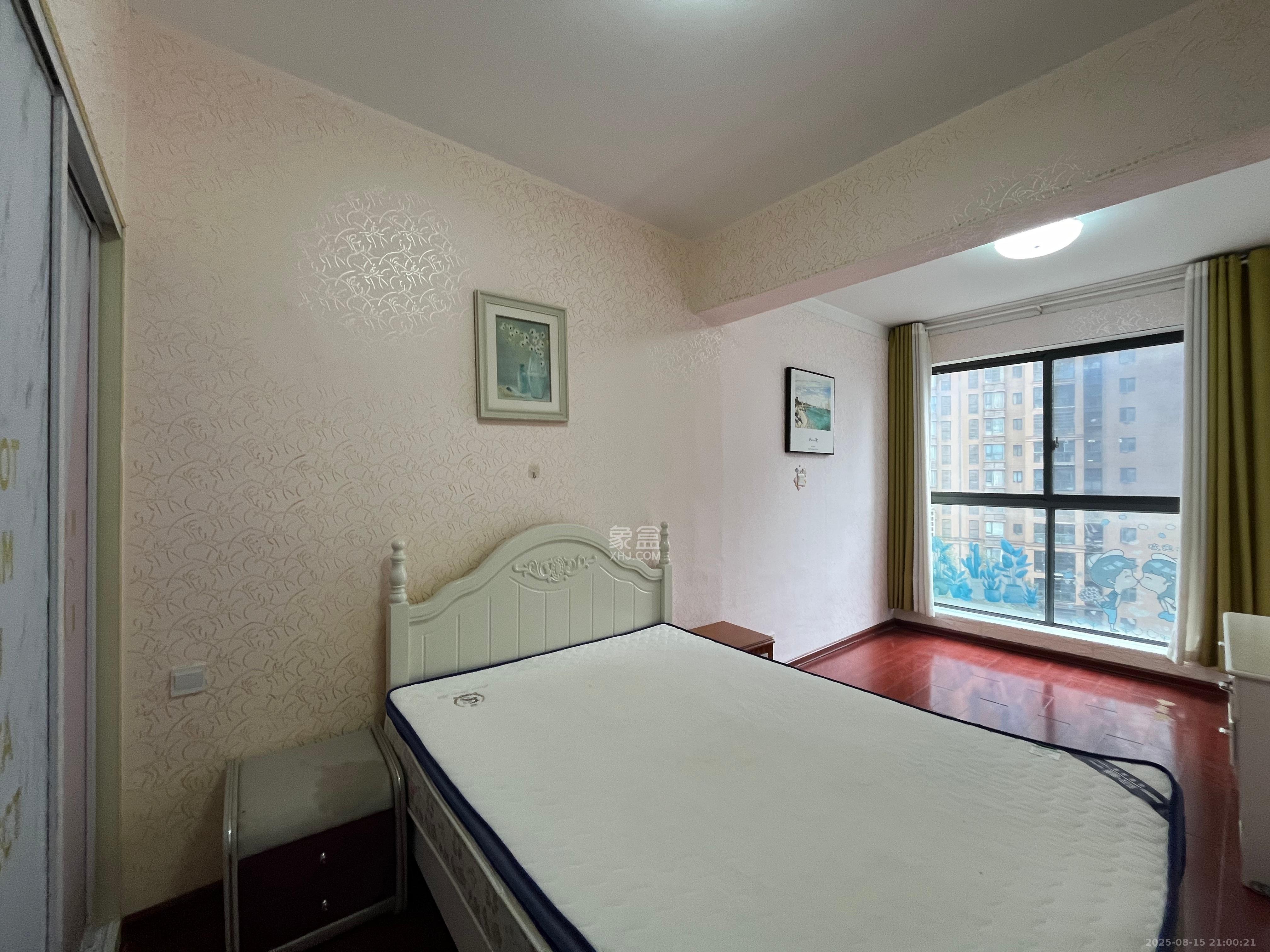 辉煌国际城一期  3室2厅2卫    2600.0元/月 辉煌国际城一期  3室2厅2卫    2600.0元/月室内图