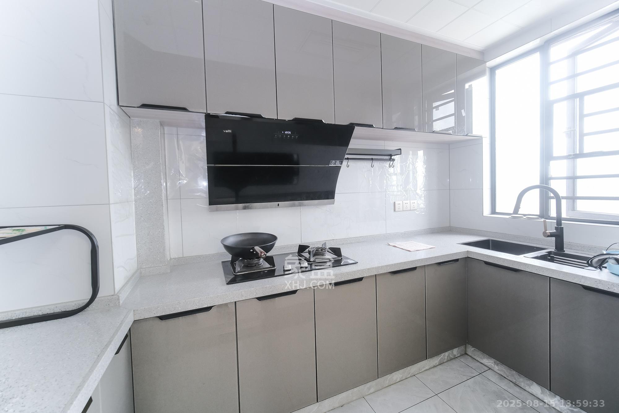 筑梦星园 4室2厅2卫 115.0万 筑梦星园 4室2厅2卫 115.0万厨房