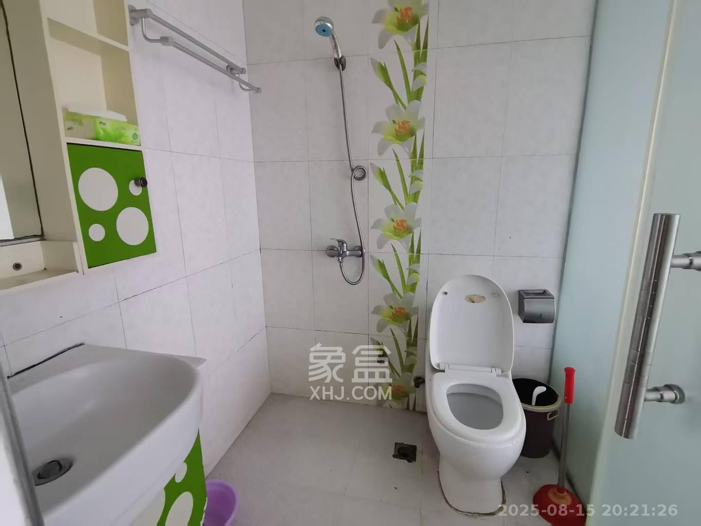 天健芙蓉盛世一期  1室1厅1卫    1500.0元/月 天健芙蓉盛世一期  1室1厅1卫    1500.0元/月室内图