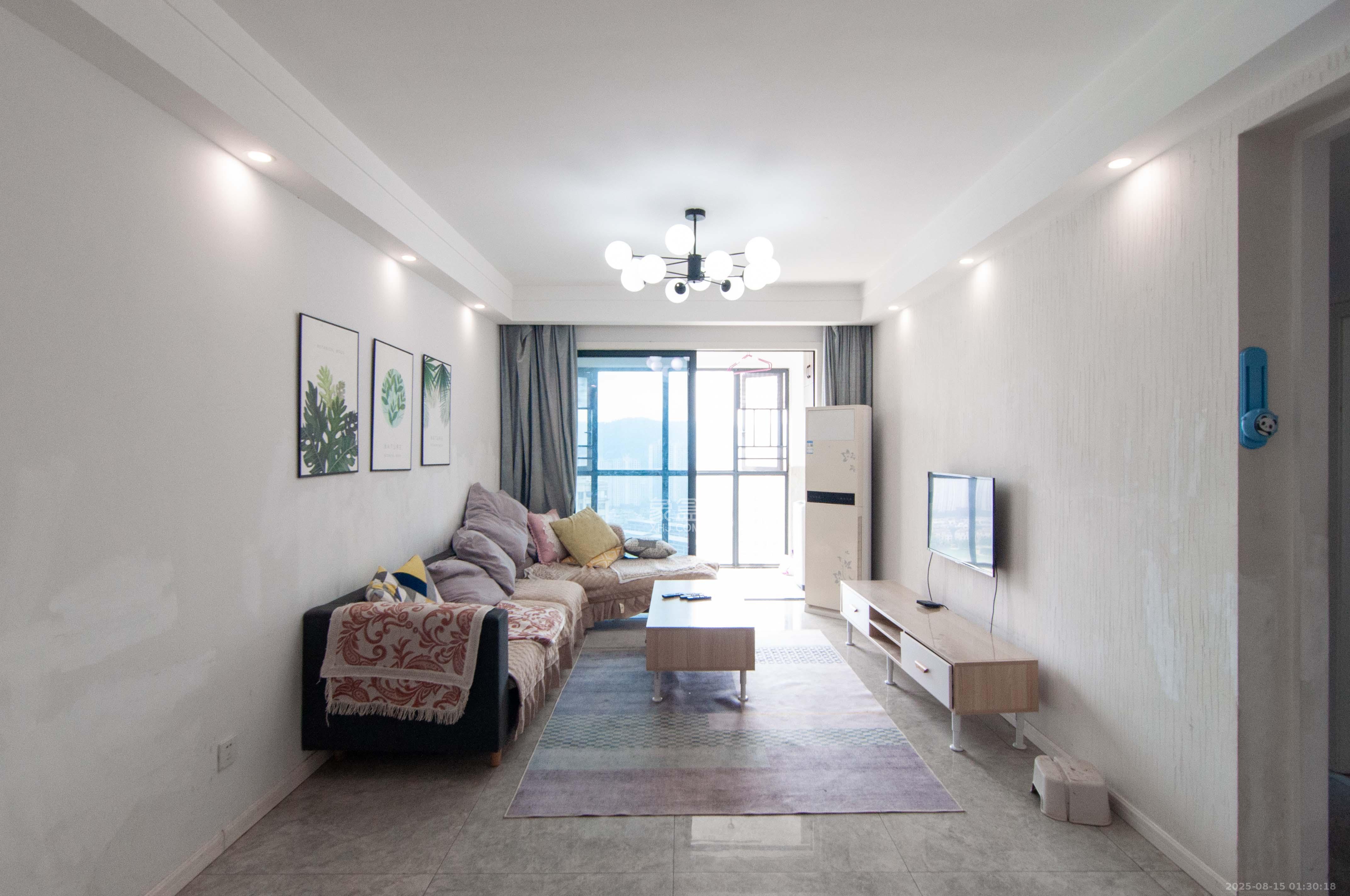 中建梅溪湖中心  3室2厅1卫    133.0万 中建梅溪湖中心  3室2厅1卫    133.0万