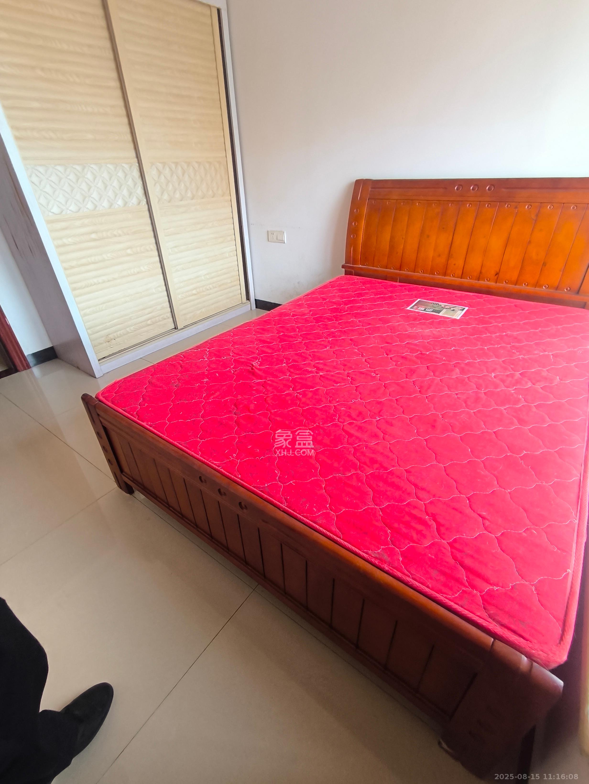 家兴苑  3室2厅2卫    2300.0元/月室内图