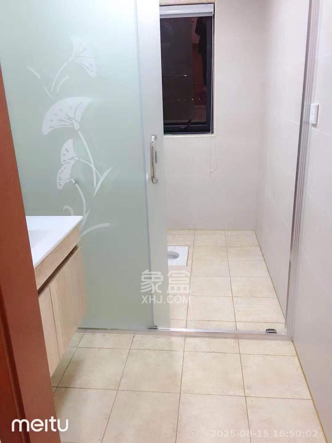 中建梅溪湖中心  4室2厅1卫   4200.00元/月室内图