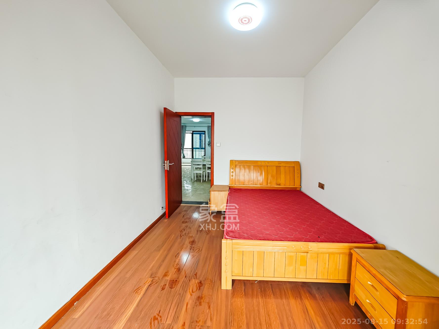 绿地海外滩一期 3室1厅1卫 1900.0元/月 绿地海外滩一期 3室1厅1卫 1900.0元/月室内图