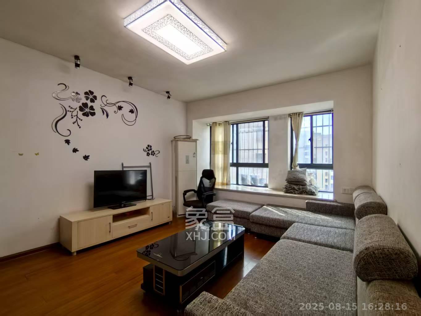 保利麓谷林语A区  3室2厅1卫    2400.0元/月 保利麓谷林语A区  3室2厅1卫    2400.0元/月室内图