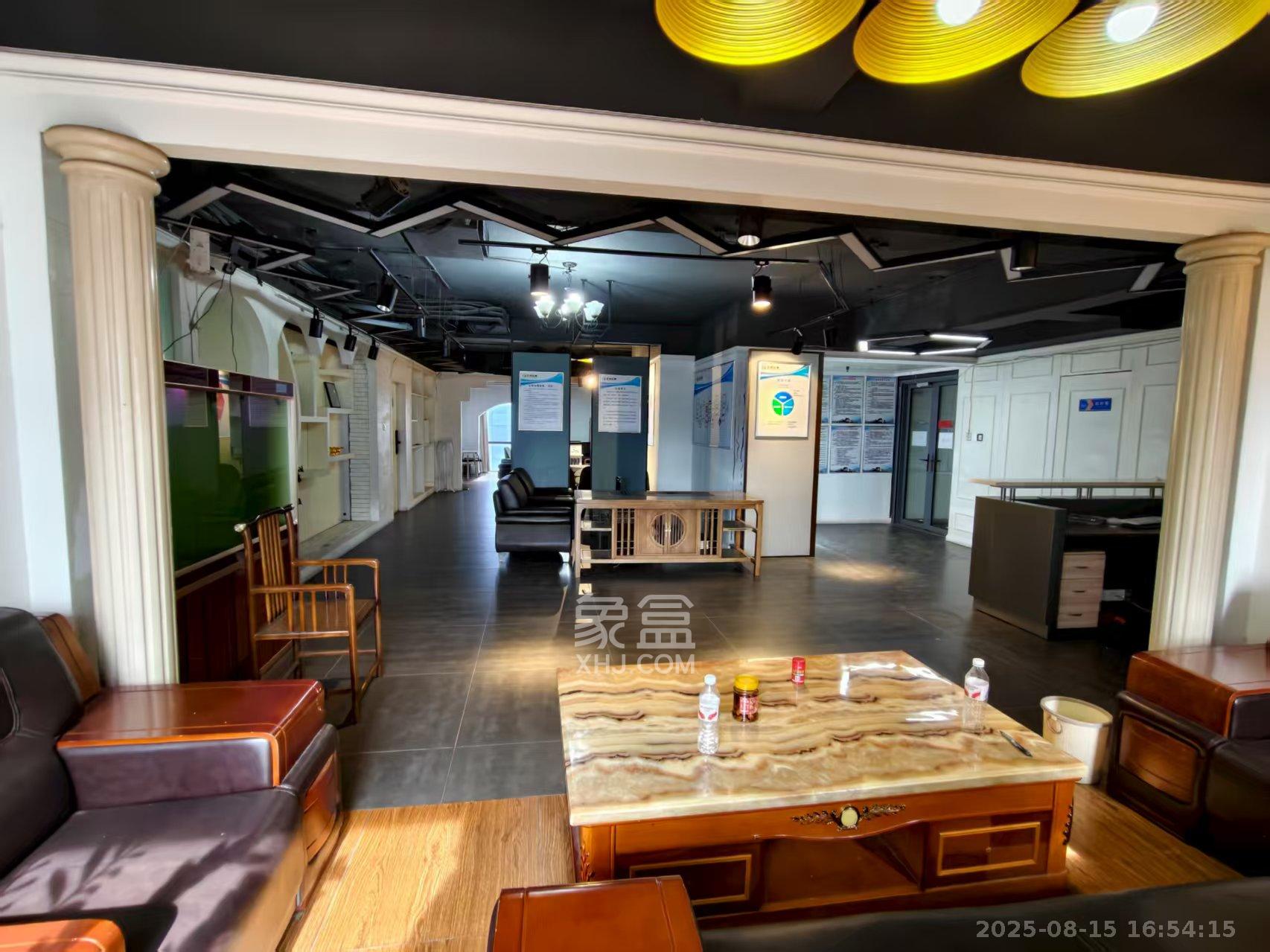 建安新商汇 4室2厅2卫 10800.0元/月 建安新商汇 4室2厅2卫 10800.0元/月室内图