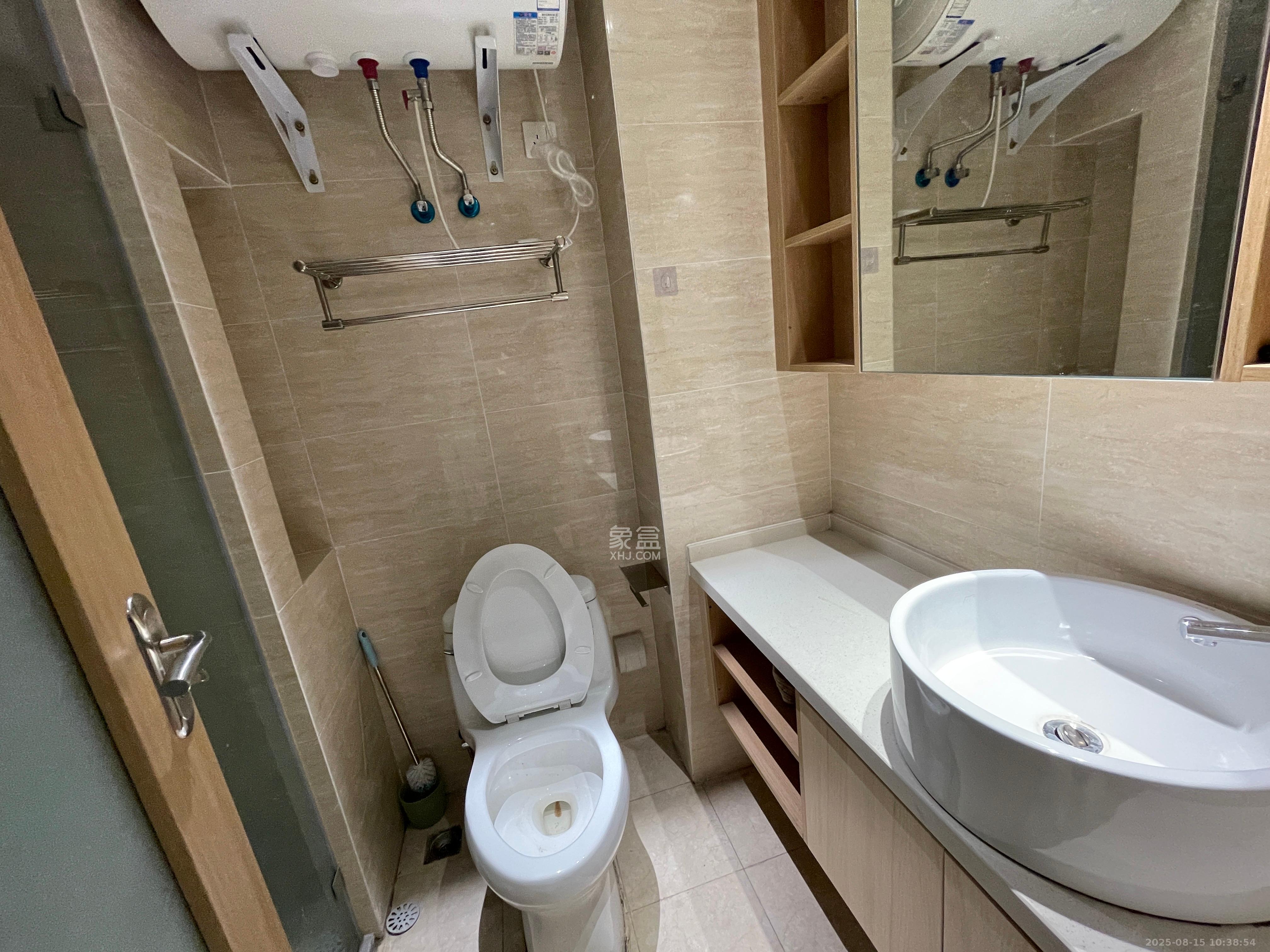 万润时光里  1室0厅0卫    1700.0元/月室内图