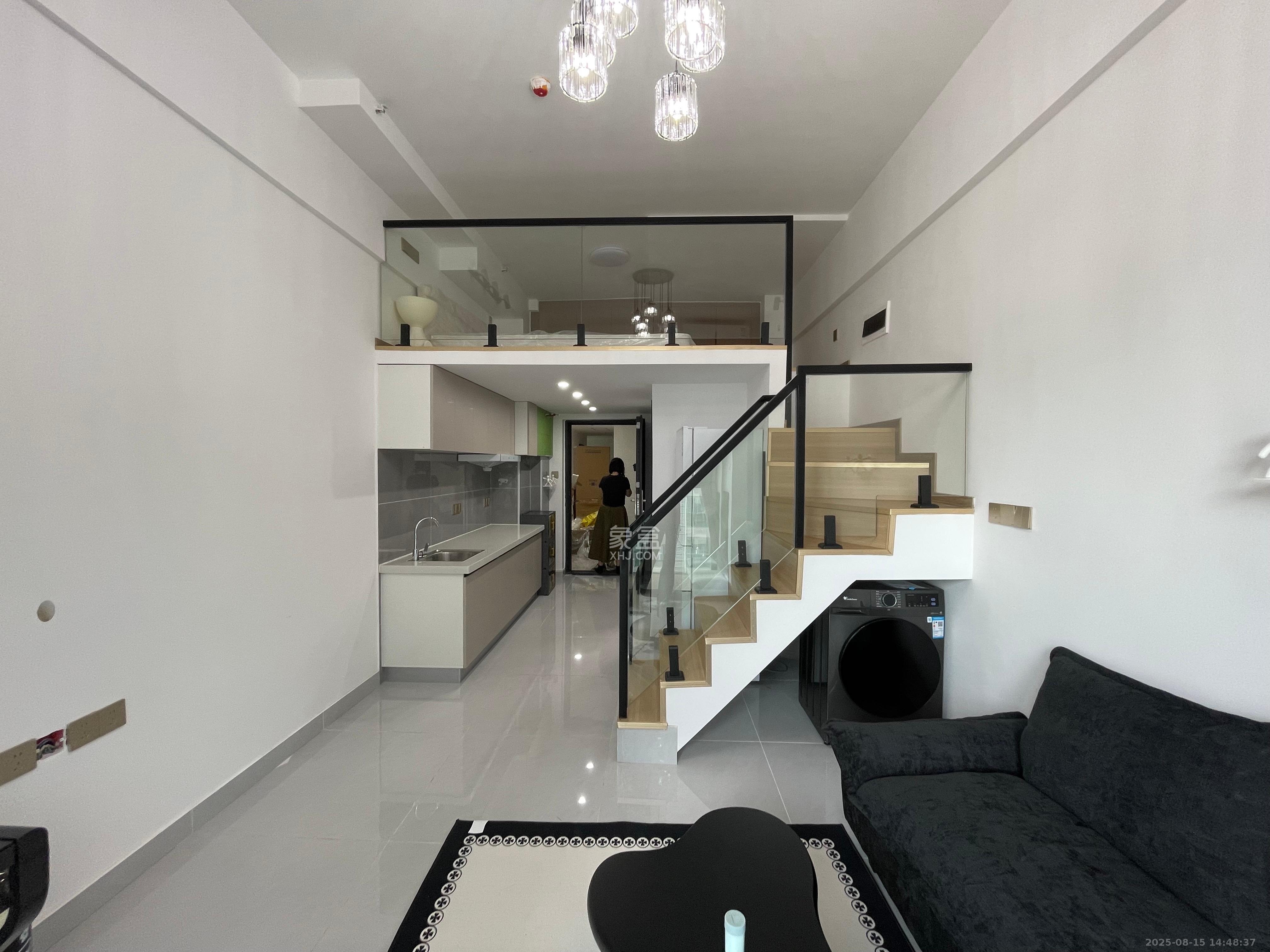 绿地商务广场 1室0厅0卫 2200.0元/月 绿地商务广场 1室0厅0卫 2200.0元/月室内图