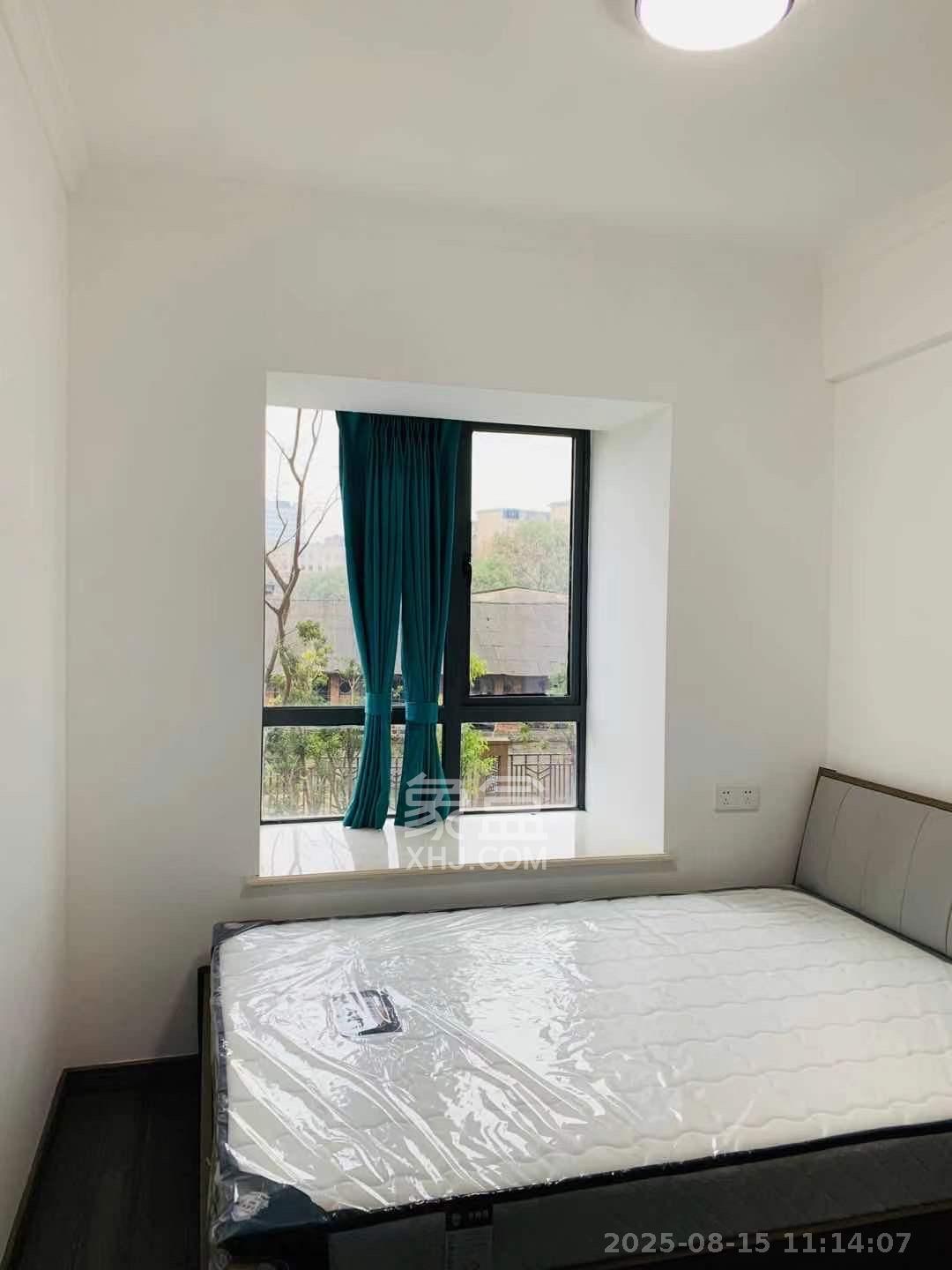 振业城三期  4室2厅2卫    4500.0元/月室内图