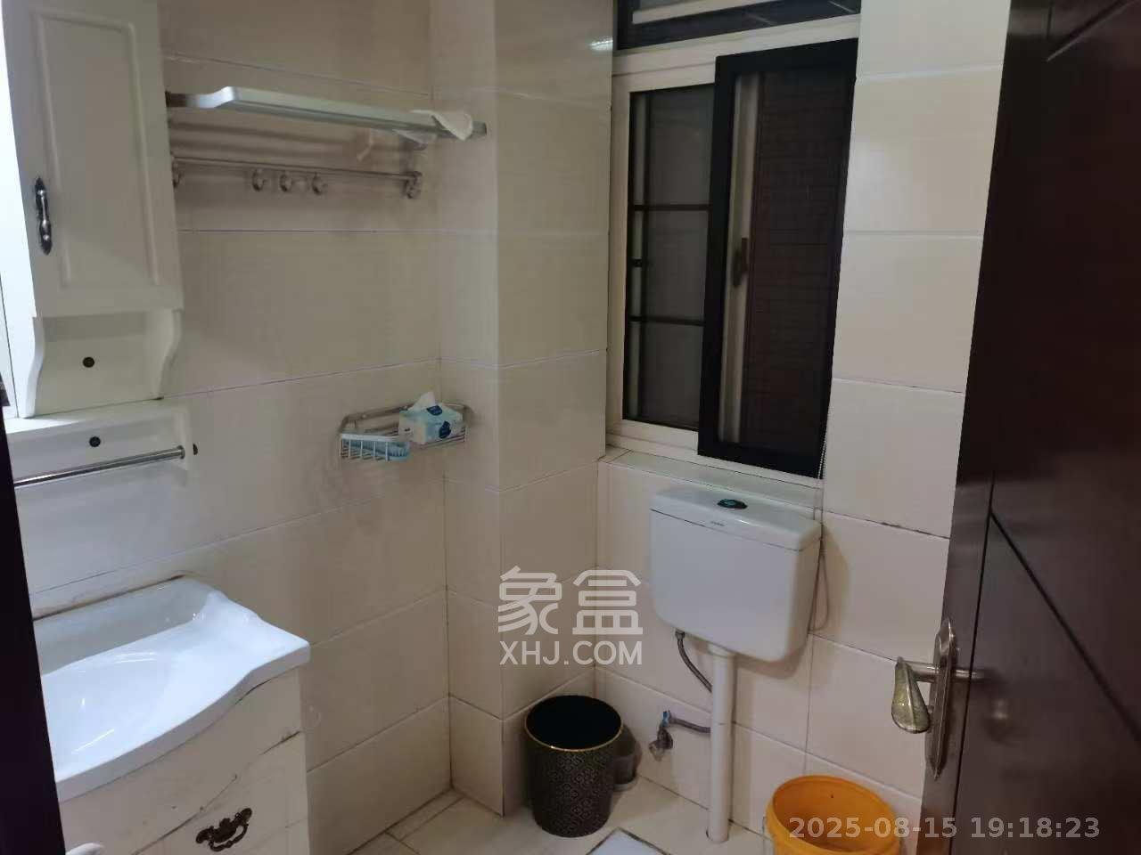 沁园春御院 3室2厅2卫 2800.0元/月 沁园春御院 3室2厅2卫 2800.0元/月室内图