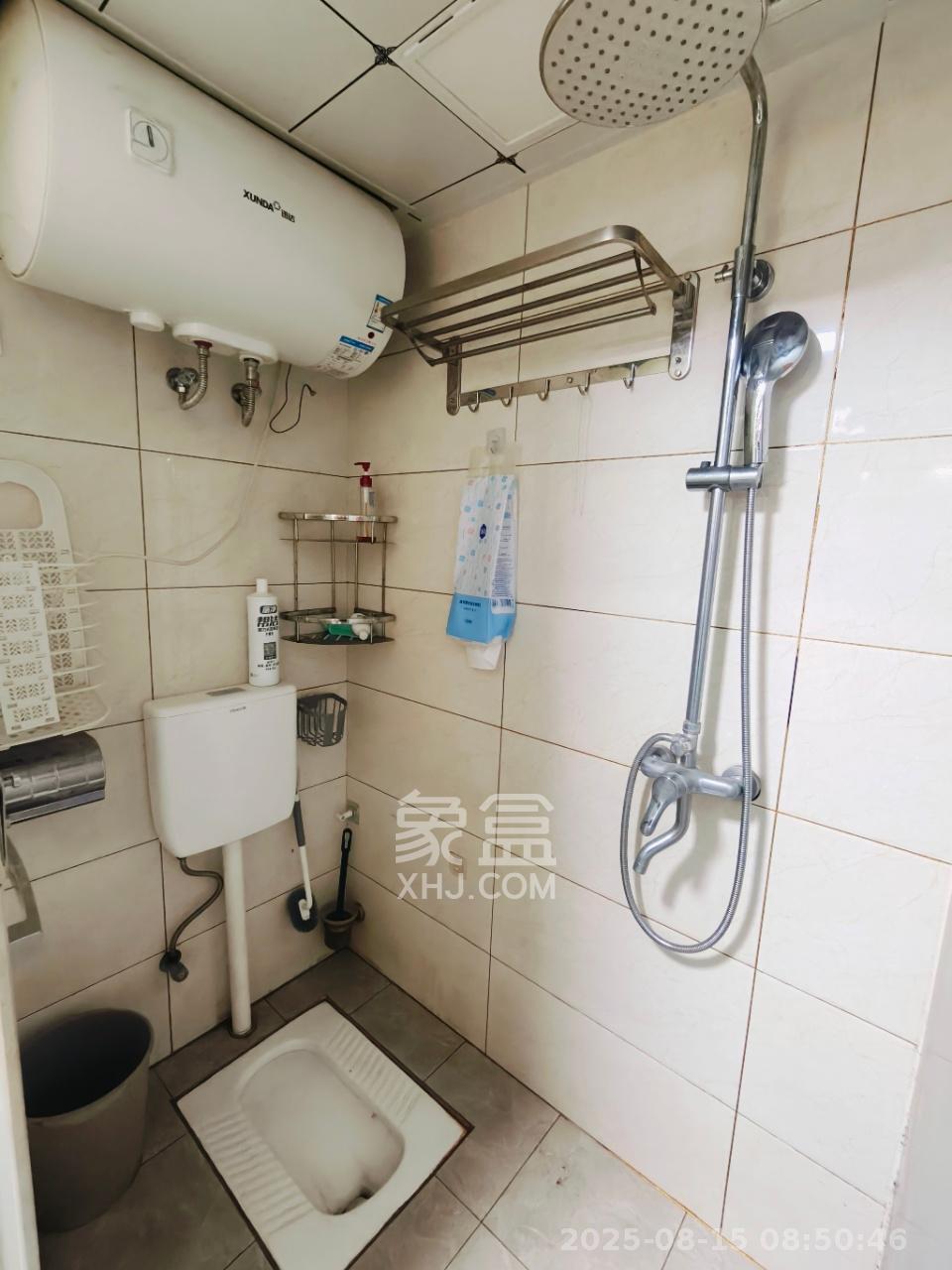 东方美地  2室2厅1卫   2000.00元/月室内图