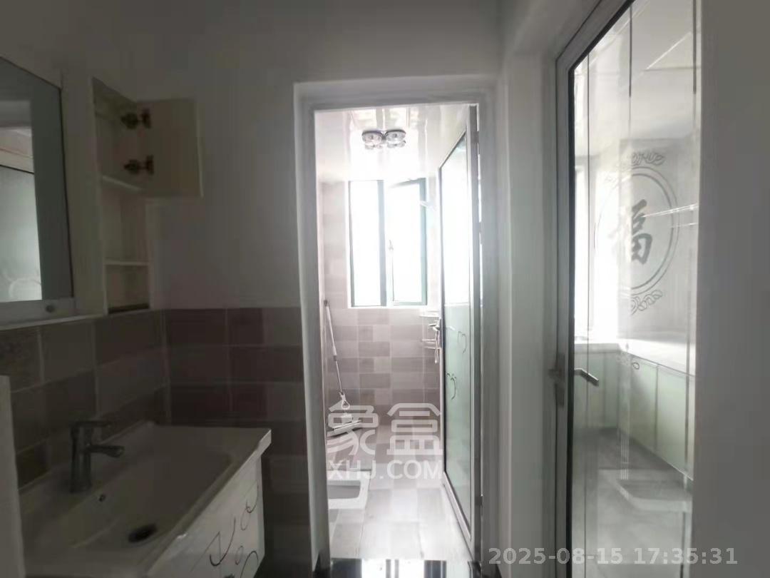 博长山水香颐 4室2厅2卫 2100.0元/月 博长山水香颐 4室2厅2卫 2100.0元/月室内图