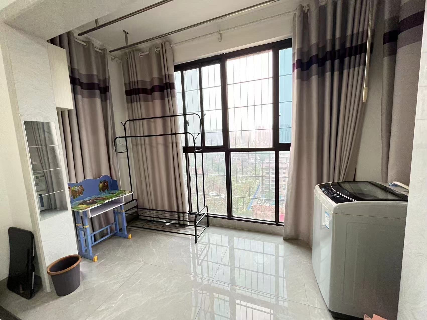 英伦首府金域豪廷 1室0厅0卫 1400.0元/月 英伦首府金域豪廷 1室0厅0卫 1400.0元/月室内图