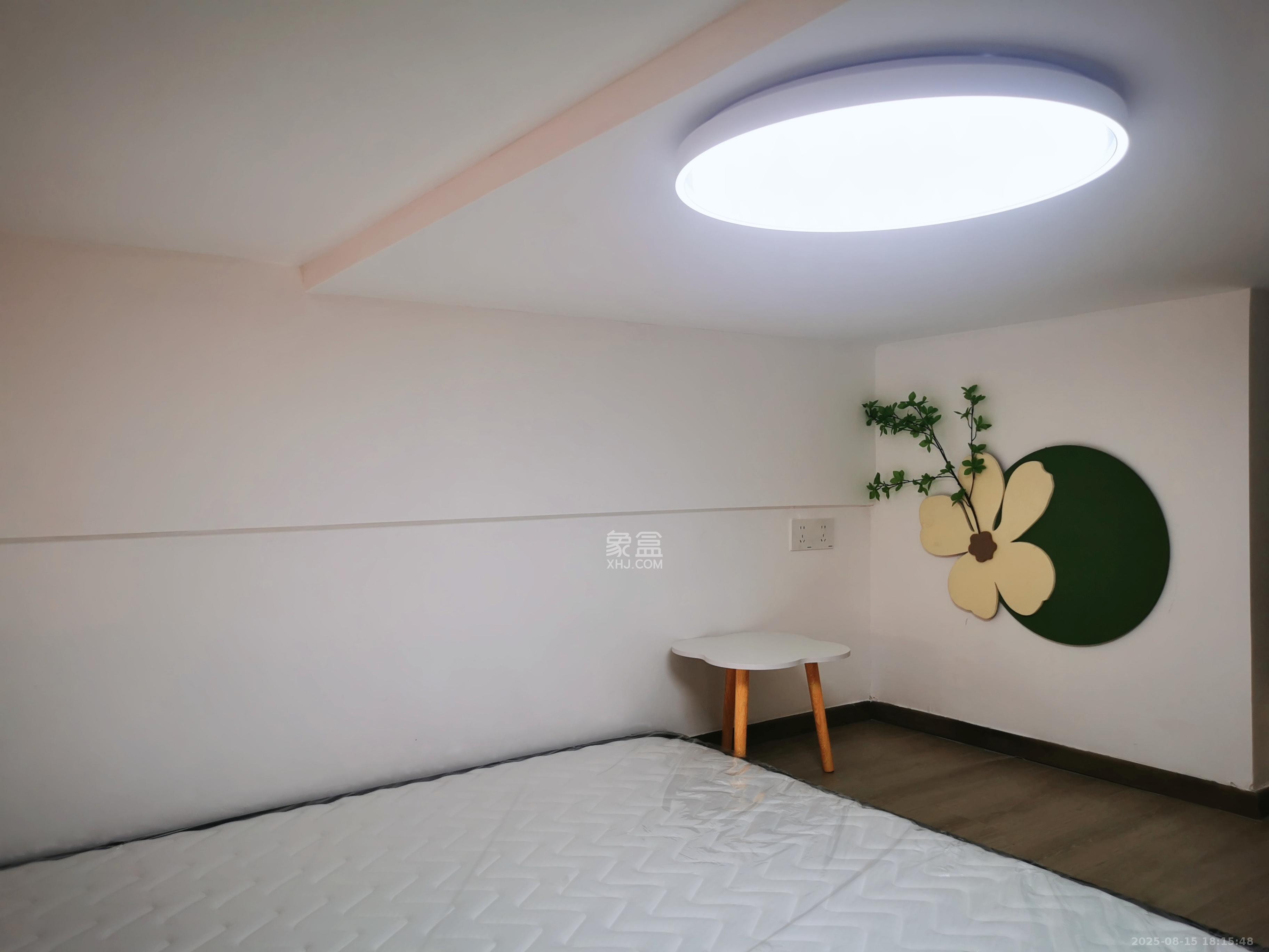 保利天禧EF区 1室1厅1卫 1800.0元/月 保利天禧EF区 1室1厅1卫 1800.0元/月室内图