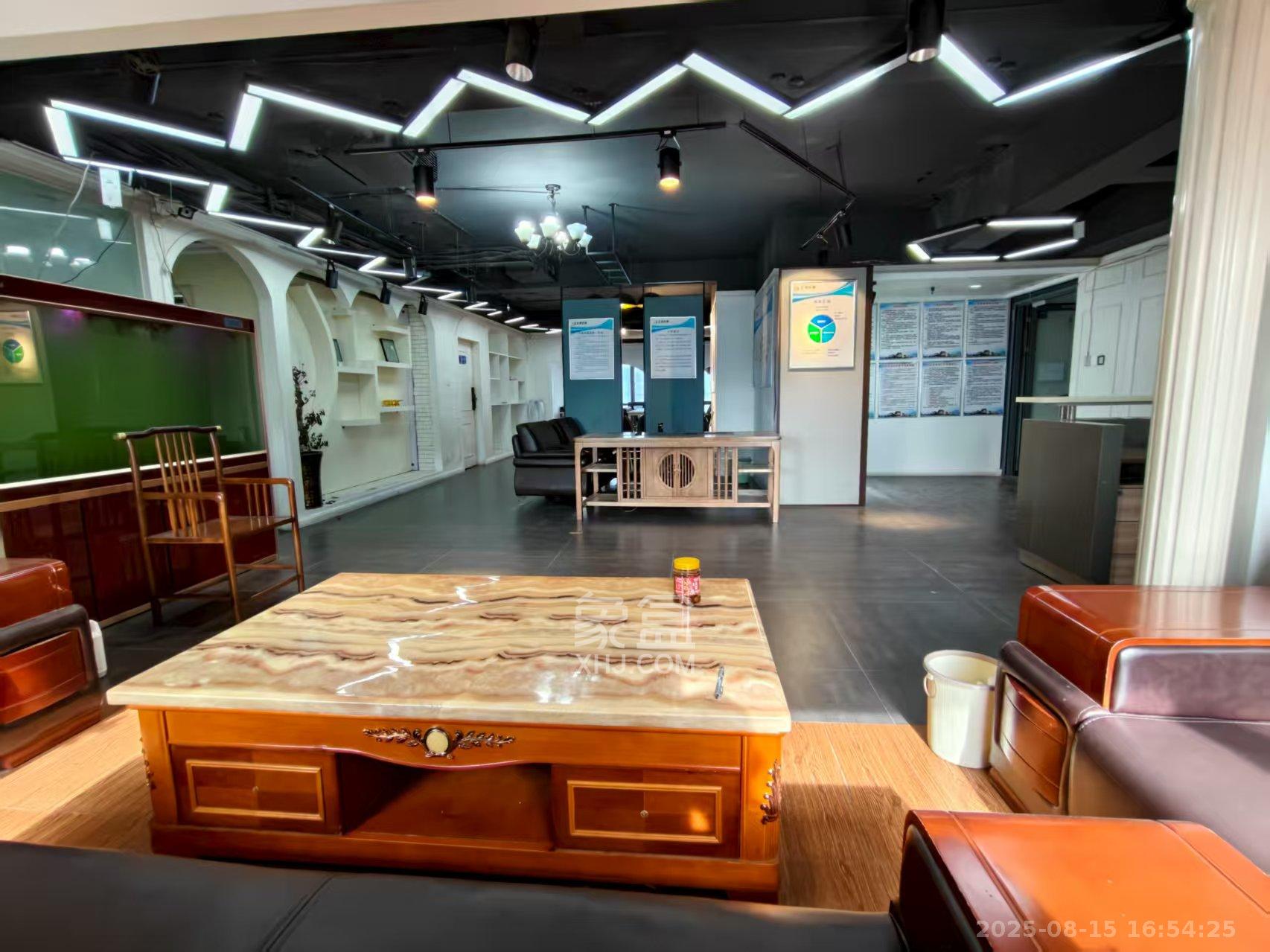 建安新商汇 4室2厅2卫 10800.0元/月 建安新商汇 4室2厅2卫 10800.0元/月室内图