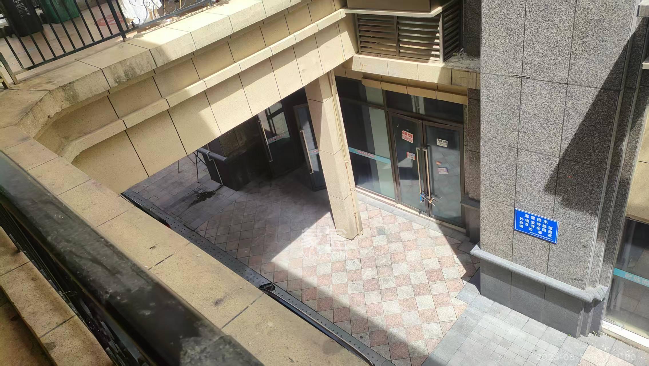 恒大翡翠华庭   110.0㎡      5500.0元/月室内图