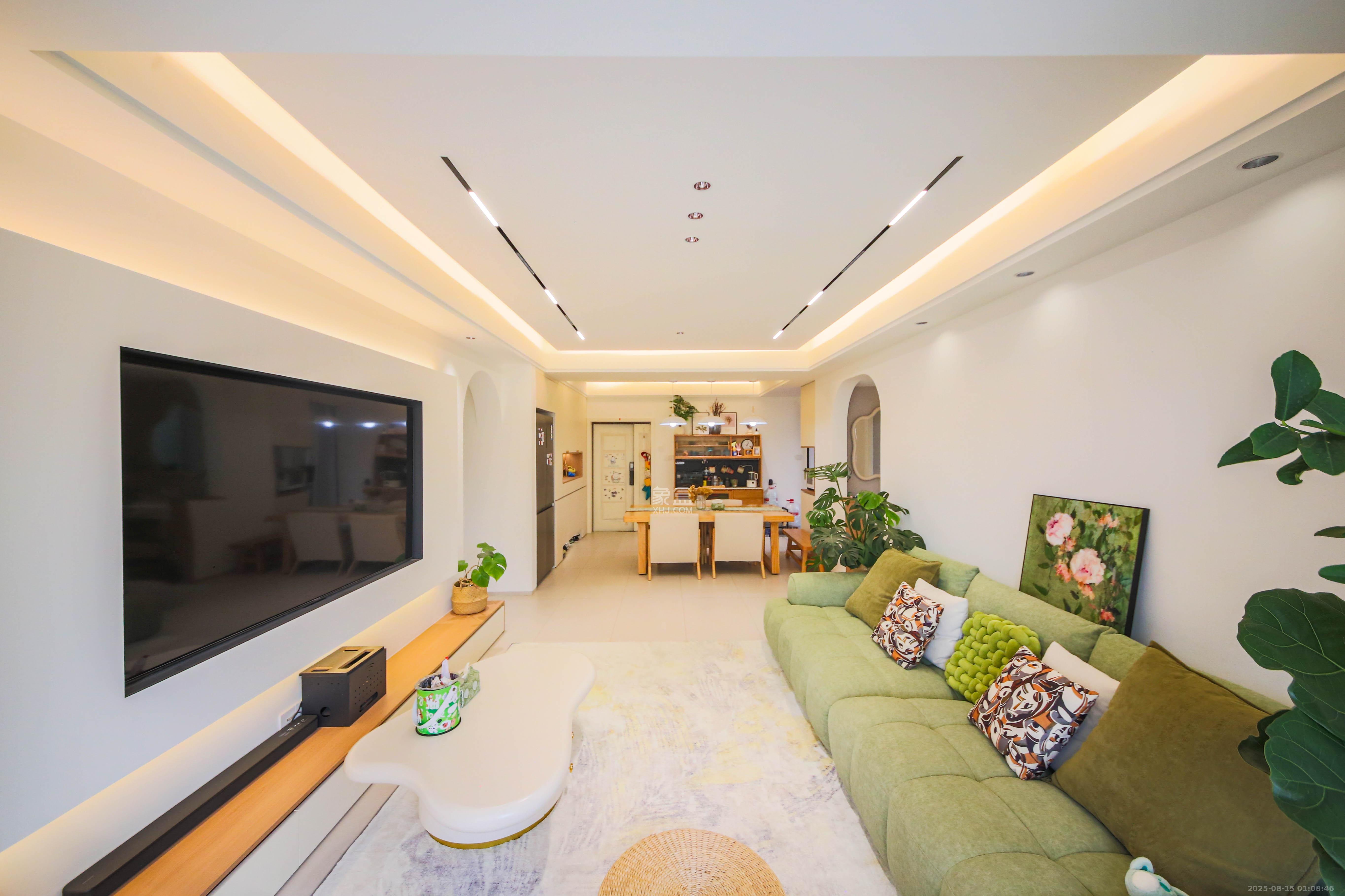 嘉福长安郡(融信澜悦、嘉福好美家园) 3室2厅2卫 141.8万 嘉福长安郡(融信澜悦、嘉福好美家园) 3室2厅2卫 141.8万客厅