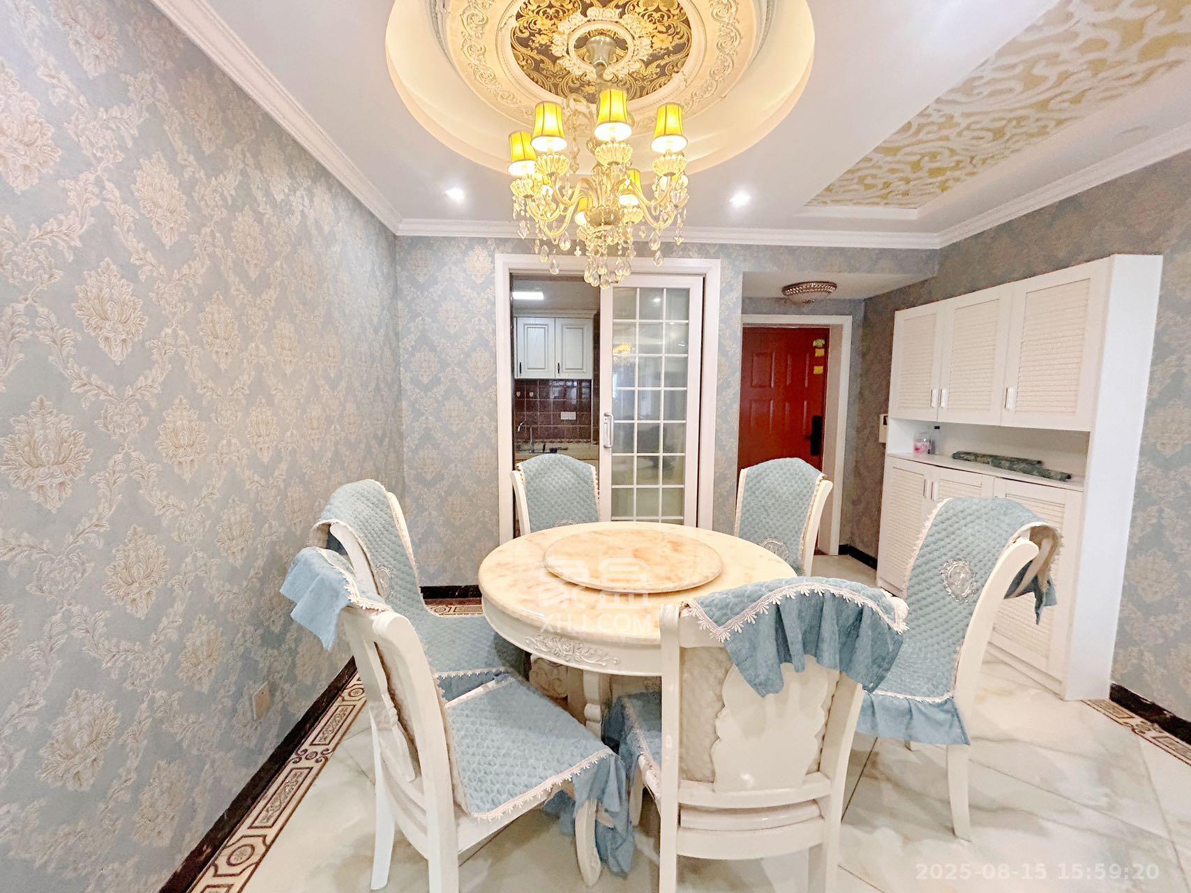 中城丽景香山园 3室2厅1卫 3200.0元/月 中城丽景香山园 3室2厅1卫 3200.0元/月室内图