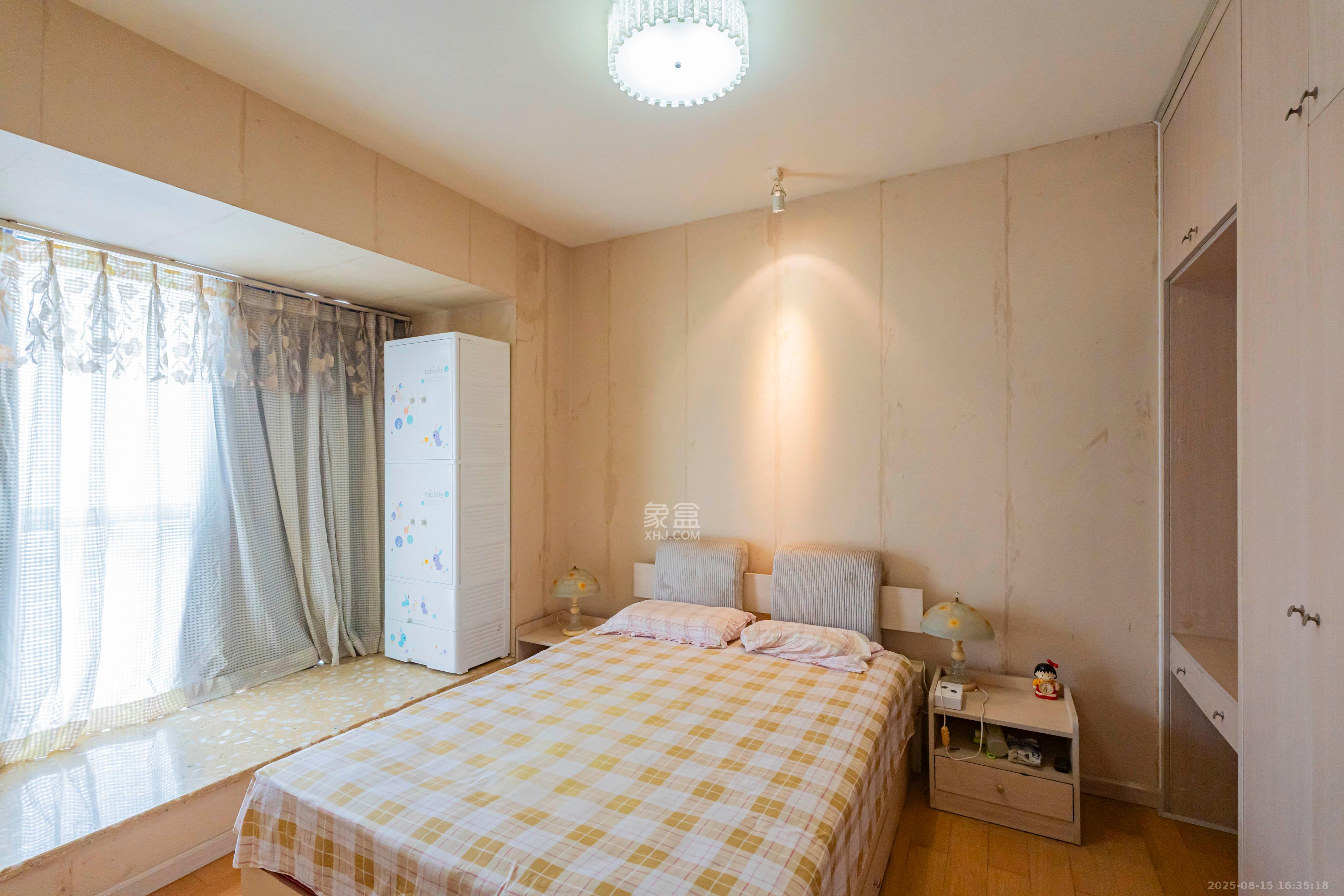 盛世美居荷园 3室2厅1卫 110.0万 盛世美居荷园 3室2厅1卫 110.0万卧室