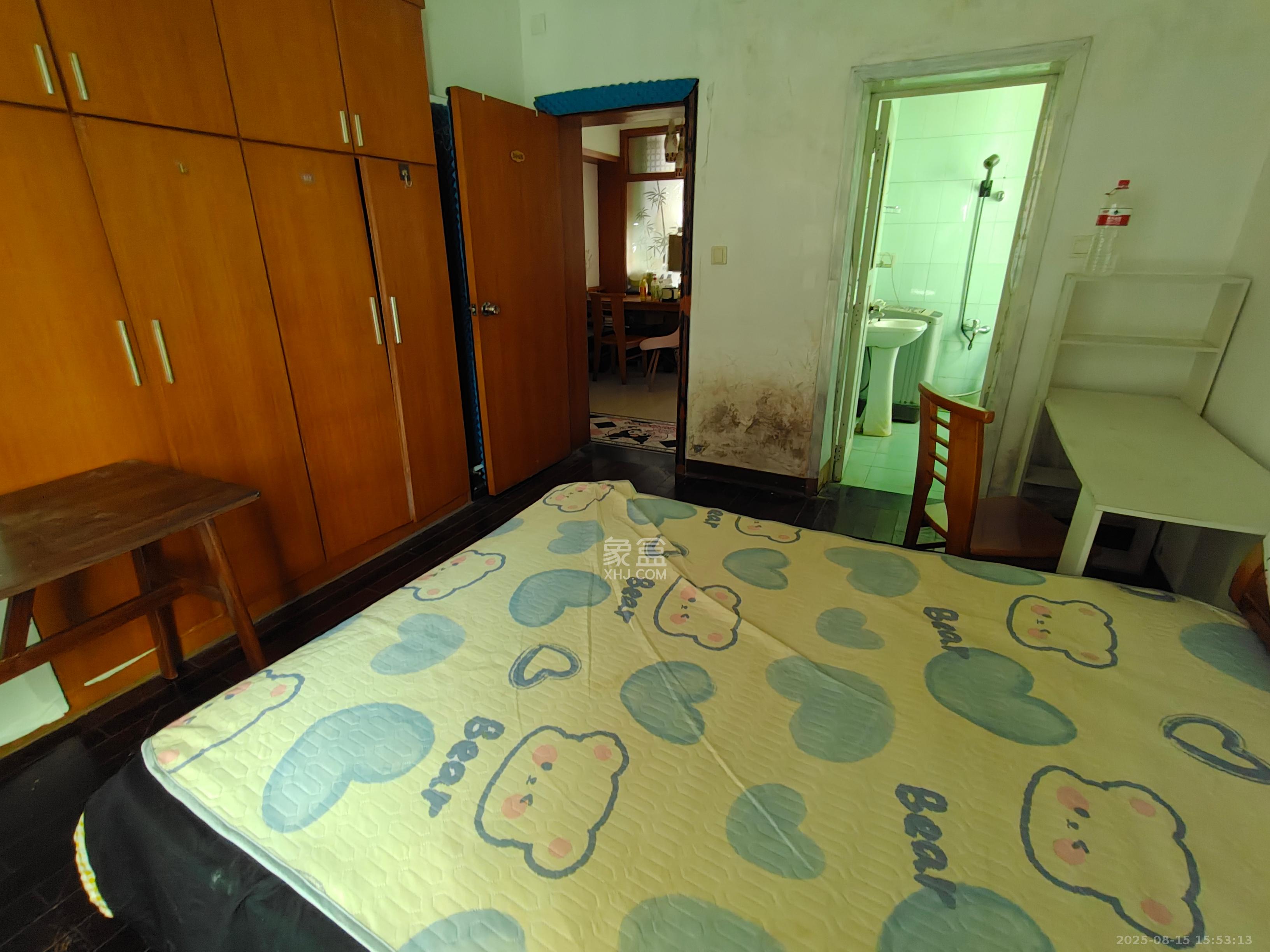 咸嘉新村嘉旺苑 1室2厅1卫 900.0元/月 咸嘉新村嘉旺苑 1室2厅1卫 900.0元/月室内图