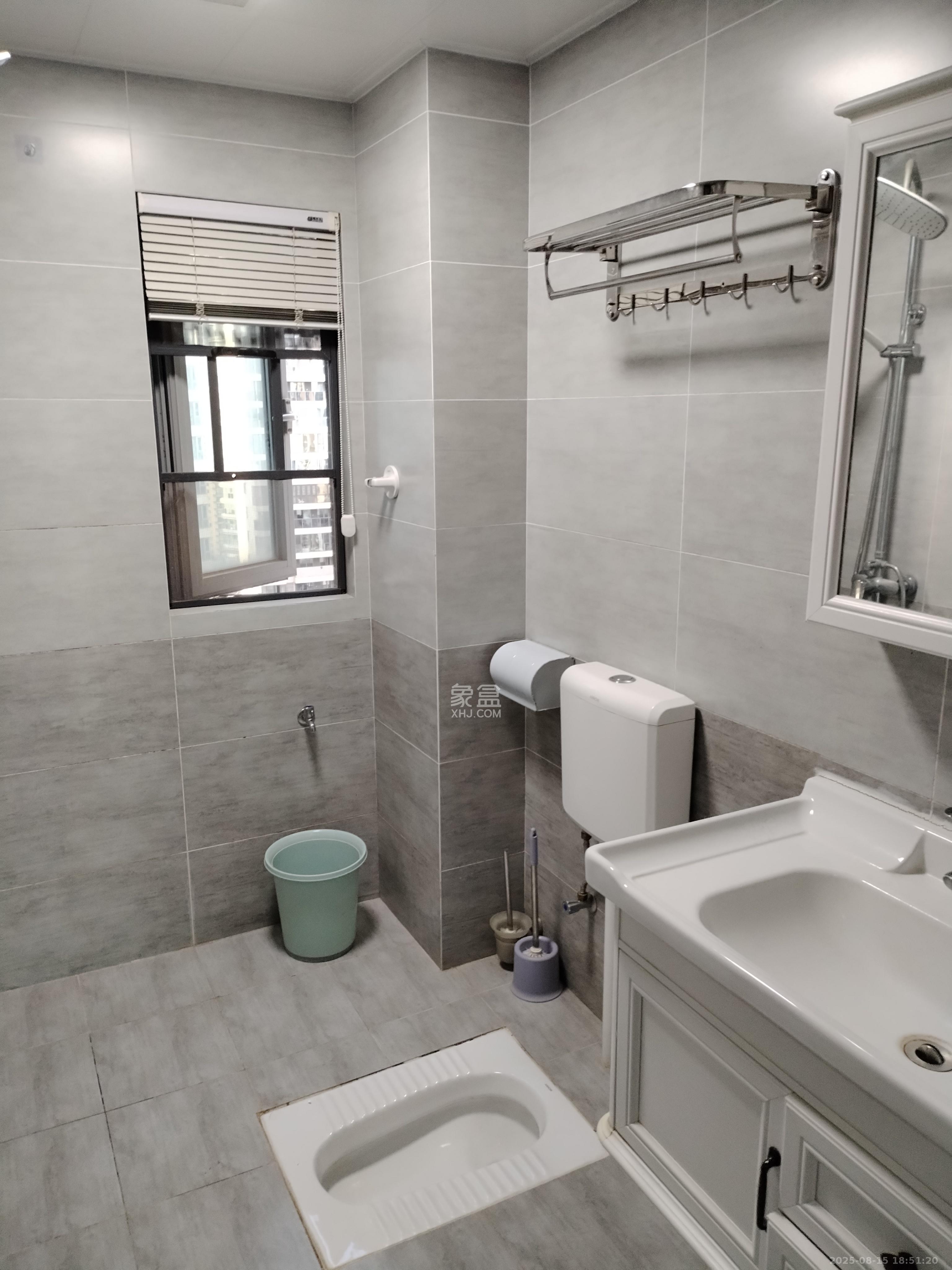 保利天禧D区  4室2厅2卫    4800.0元/月室内图