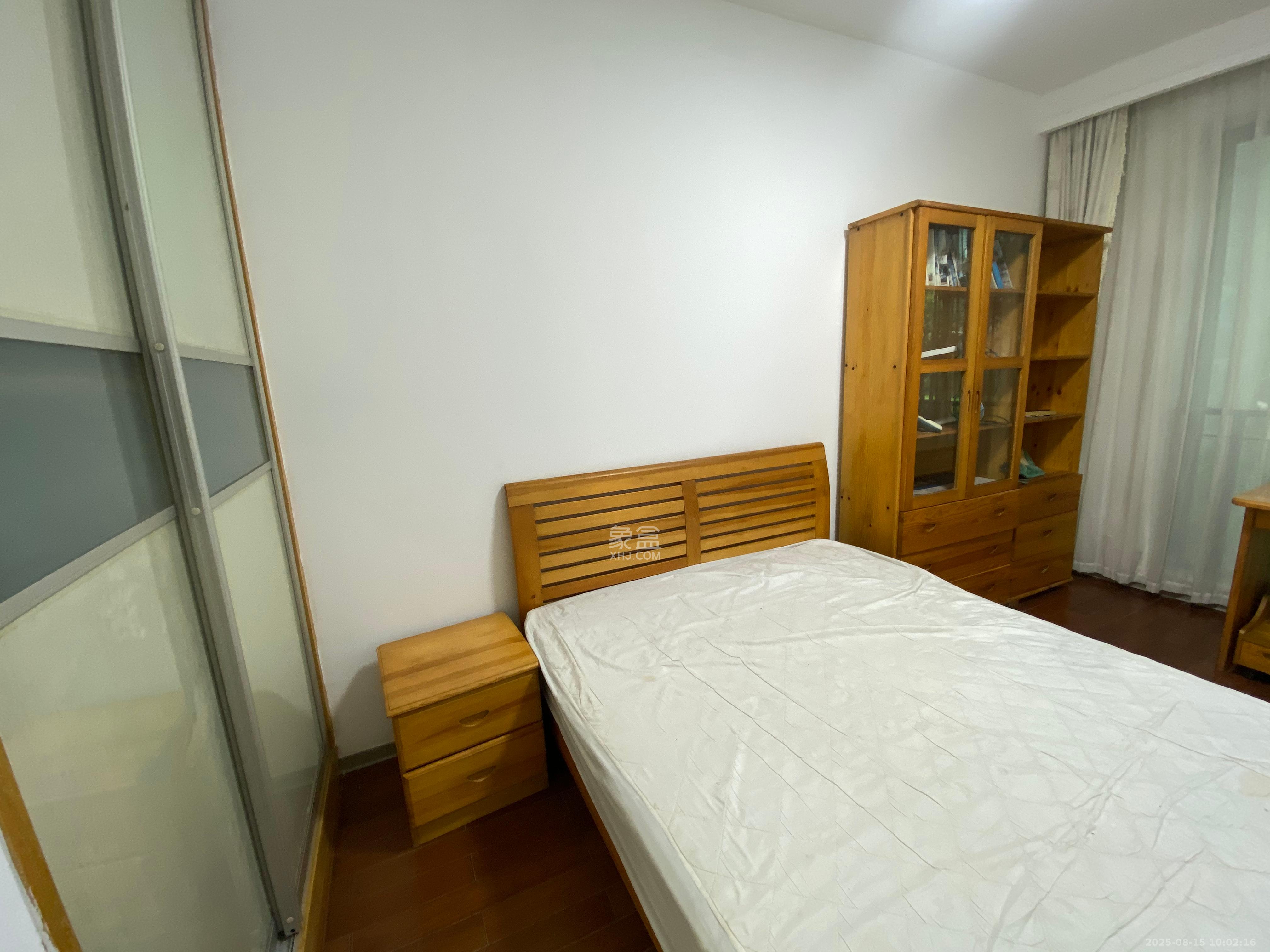西街花园  3室2厅2卫   3000.00元/月室内图