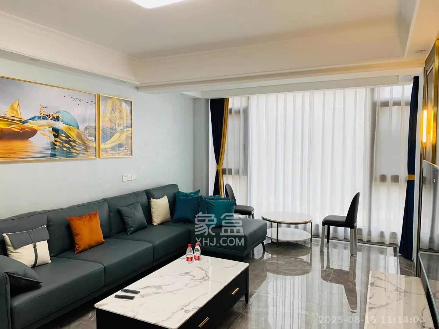 振业城三期  4室2厅2卫    4500.0元/月室内图