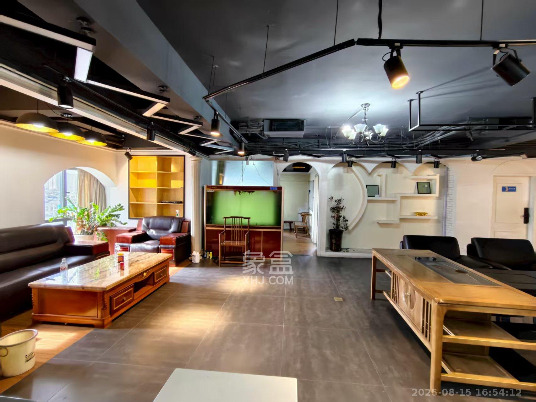 建安新商汇 4室2厅2卫 10800.0元/月 建安新商汇 4室2厅2卫 10800.0元/月室内图