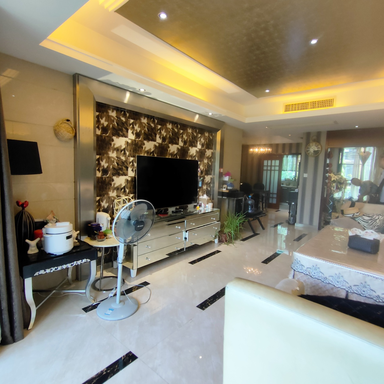 金益紫檀  3室2厅2卫    2600.0元/月 金益紫檀  3室2厅2卫    2600.0元/月室内图