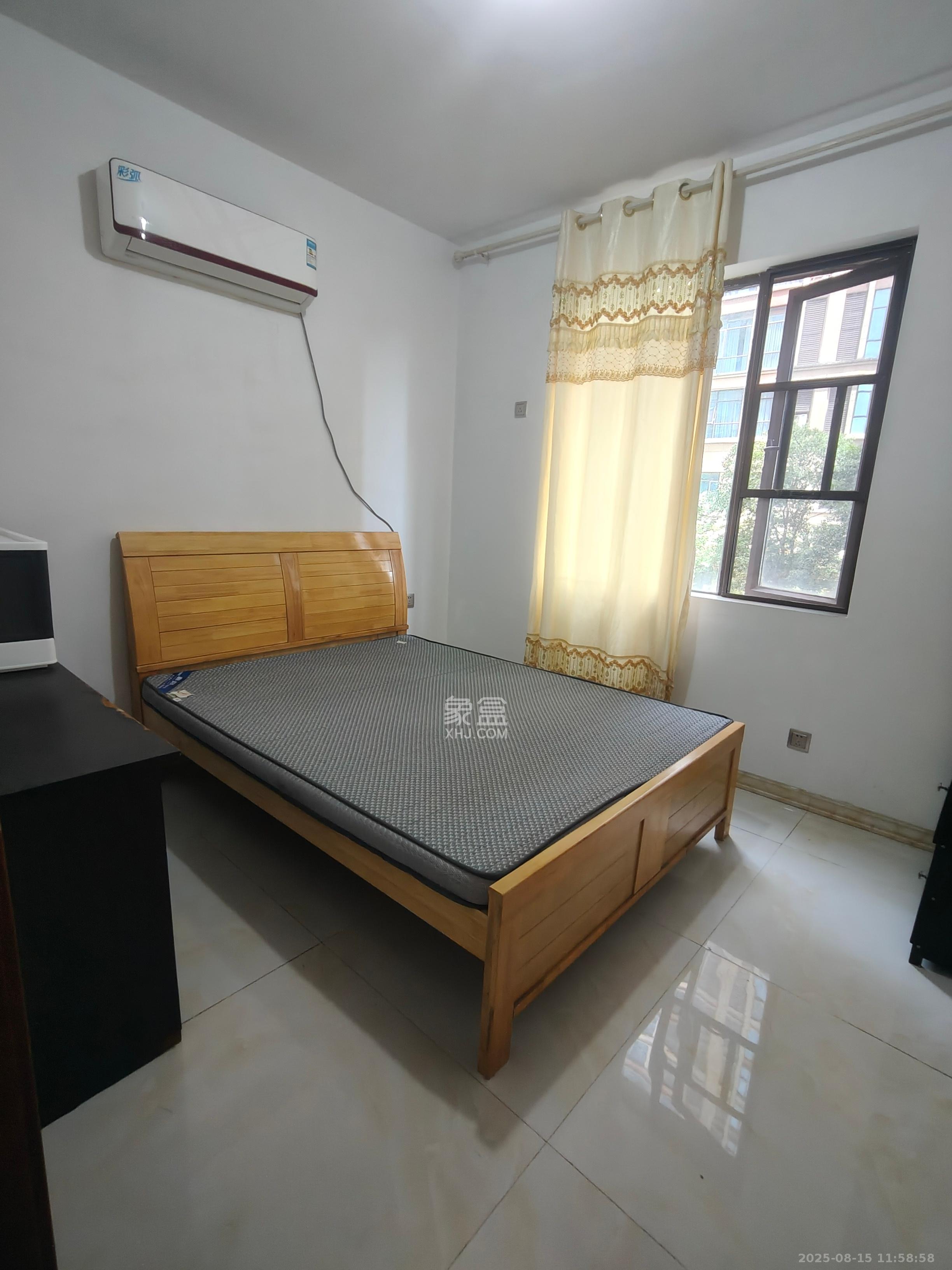 万象美域  4室2厅1卫    2500.0元/月室内图