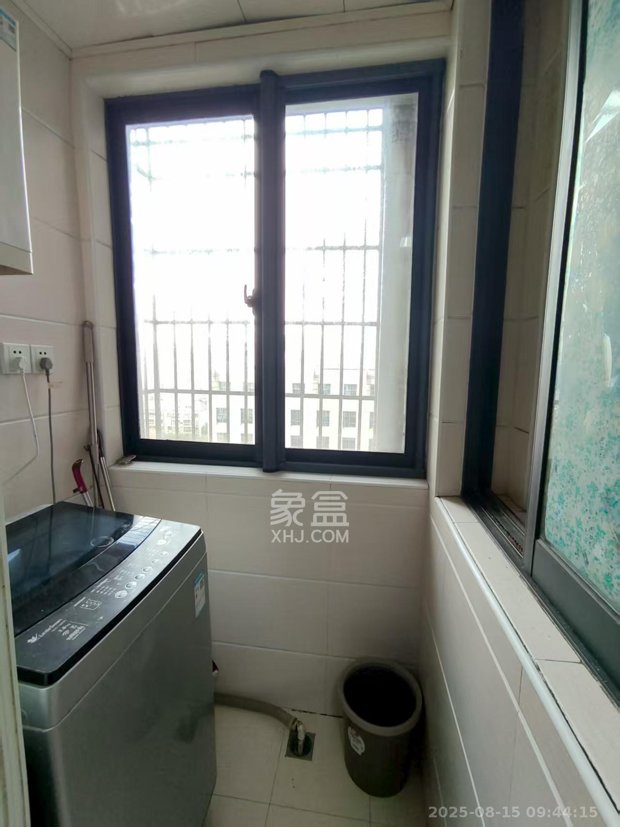 和庄  2室1厅1卫    2000.0元/月室内图