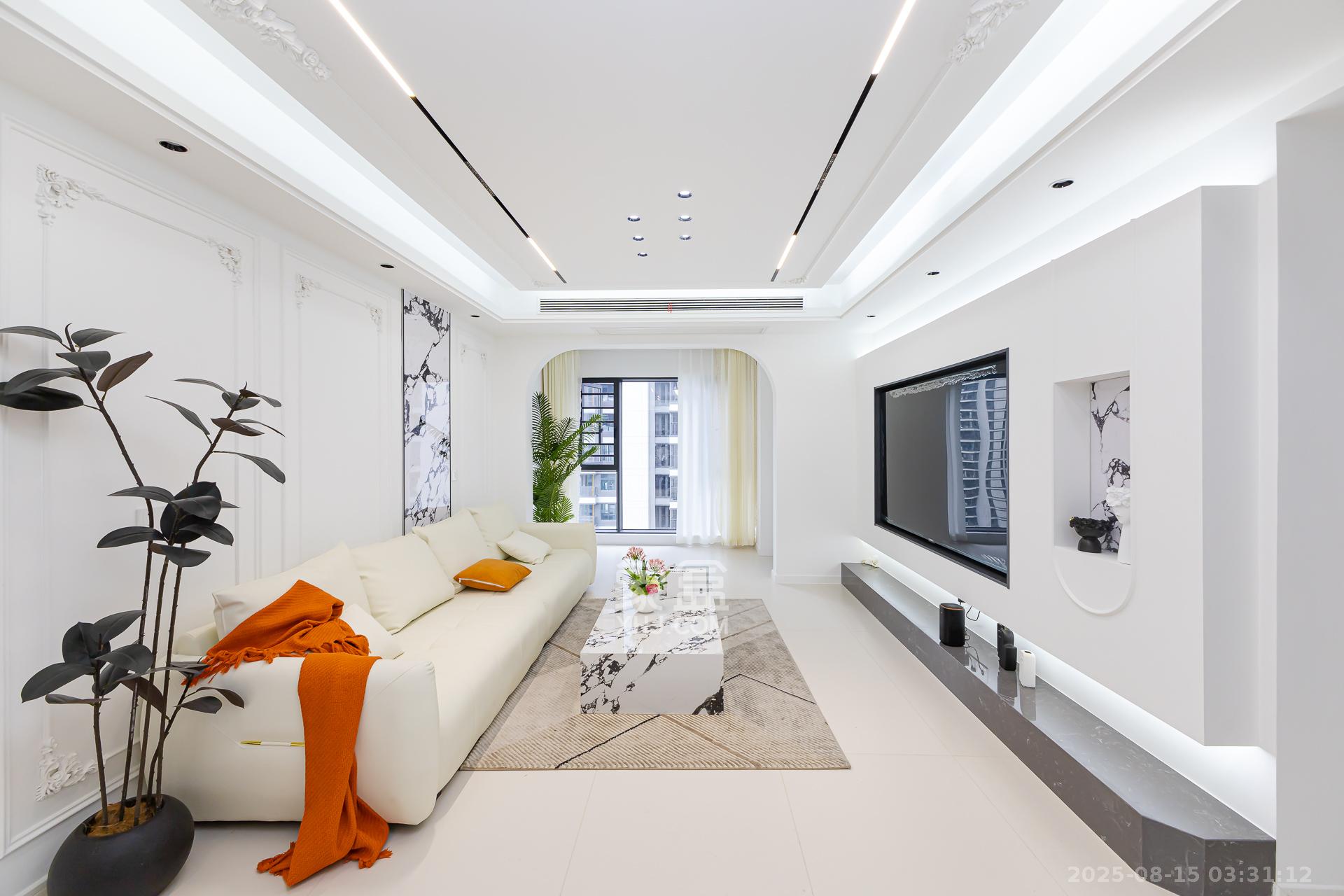 越秀湘江星汇城二期 4室2厅2卫 119.0万 越秀湘江星汇城二期 4室2厅2卫 119.0万客厅