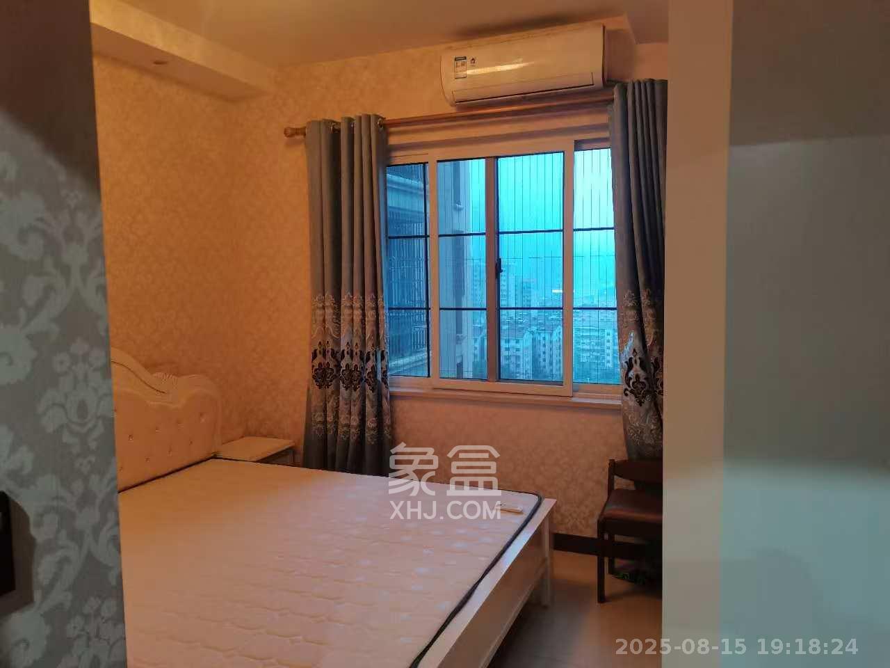 沁园春御院  1室2厅1卫   3000.00元/月室内图