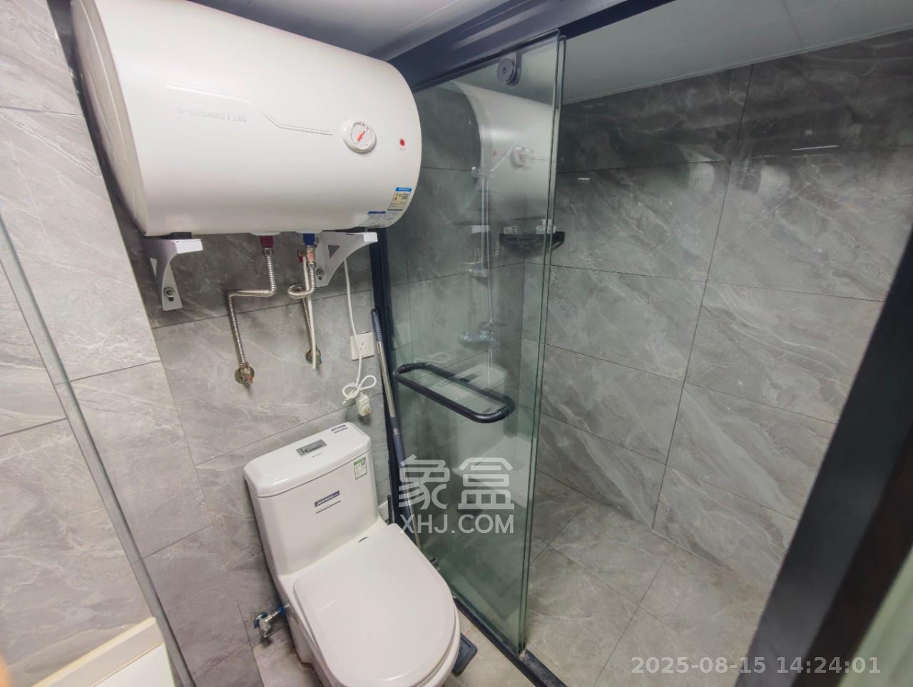 龙湖铂金岛 2室1厅1卫 2200.0元/月 龙湖铂金岛 2室1厅1卫 2200.0元/月室内图