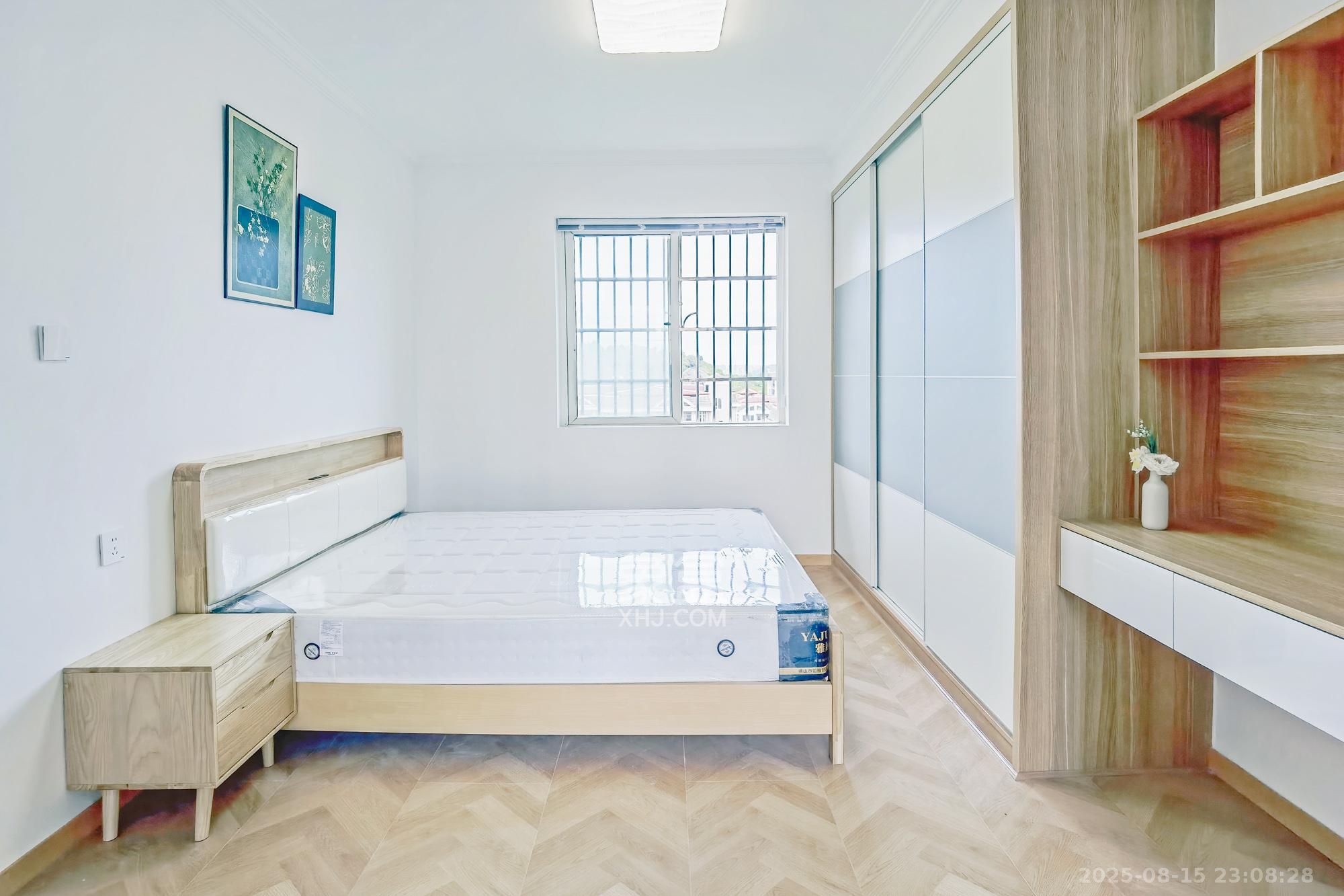 新诚小区 3室2厅1卫 59.8万 新诚小区 3室2厅1卫 59.8万卧室