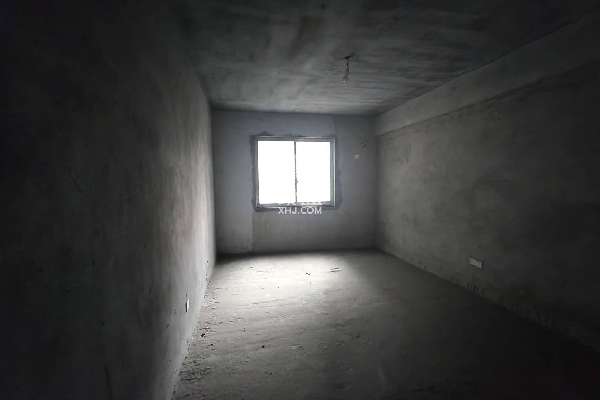 南苑上和一期 4室2厅2卫 78.8万 南苑上和一期 4室2厅2卫 78.8万卧室