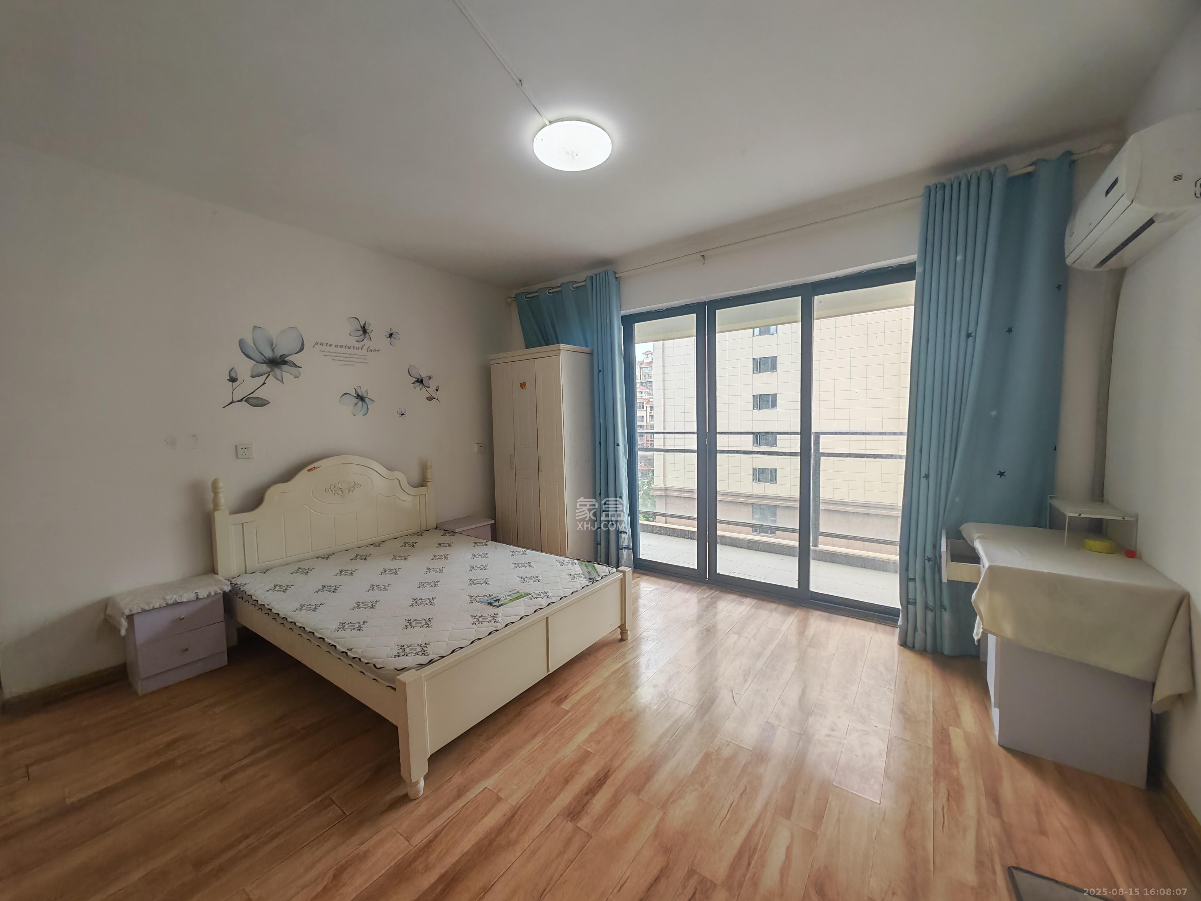 鑫远玲珑 1室0厅0卫 1100.0元/月 鑫远玲珑 1室0厅0卫 1100.0元/月室内图