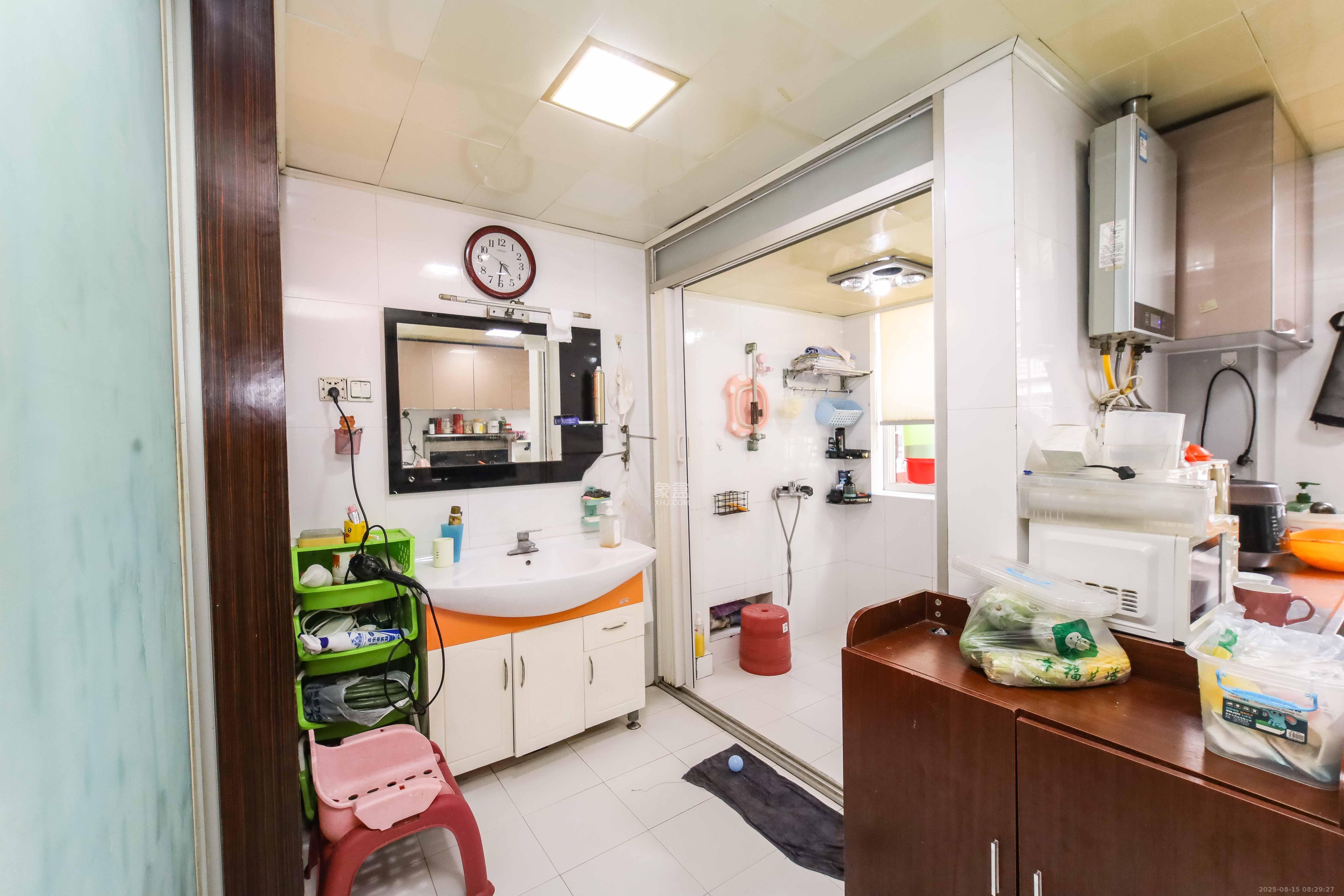 紫薇鑫园  3室1厅2卫    2500.0元/月室内图